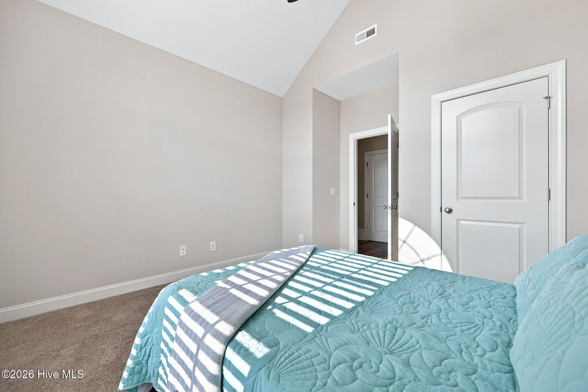 2120 Remington Court B Property Photo 26