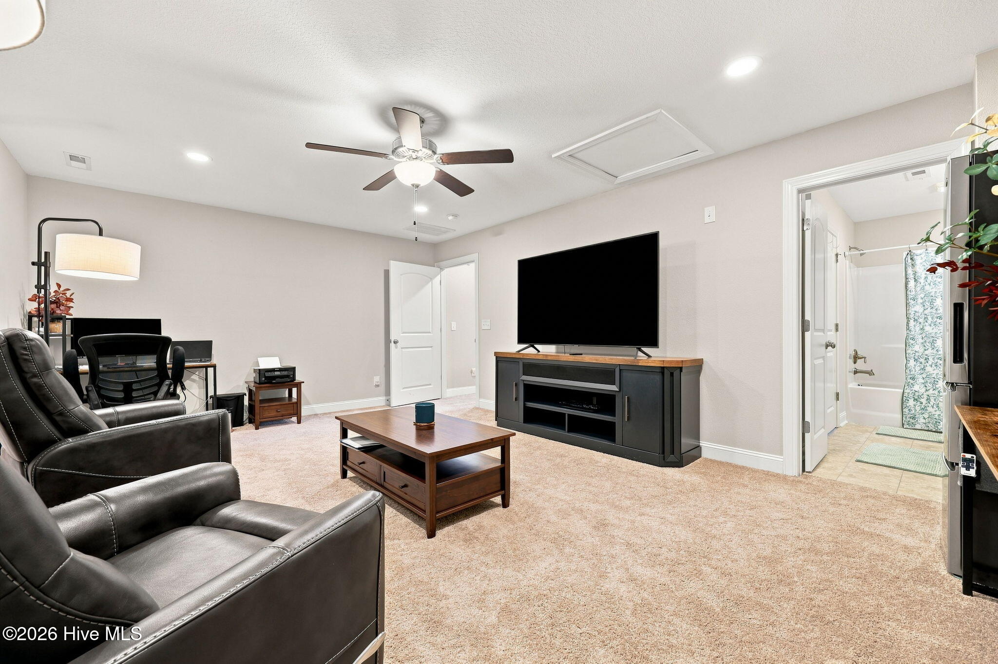 2120 Remington Court B Property Photo 39