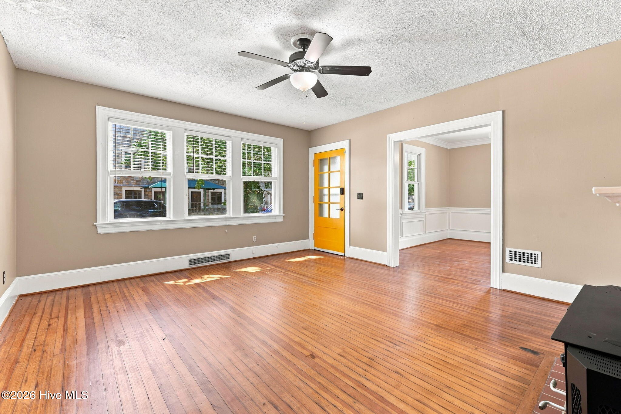 404 Pearl Street Property Photo 8