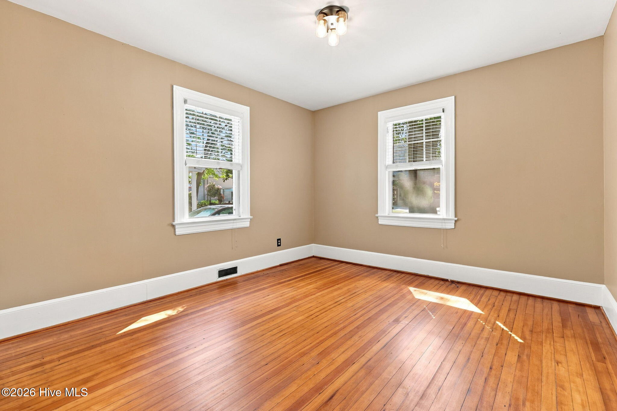 404 Pearl Street Property Photo 25