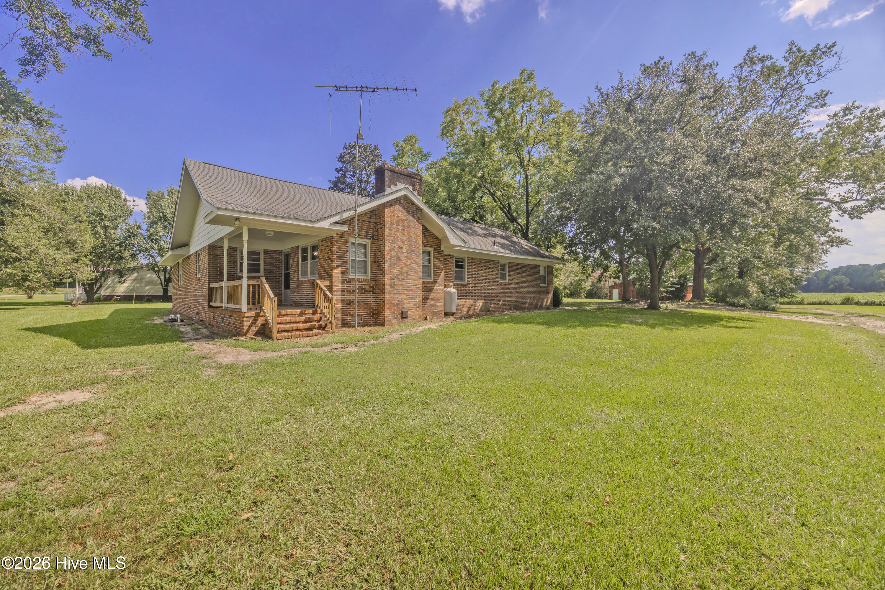 298 Cypress Creek Road Property Photo 2