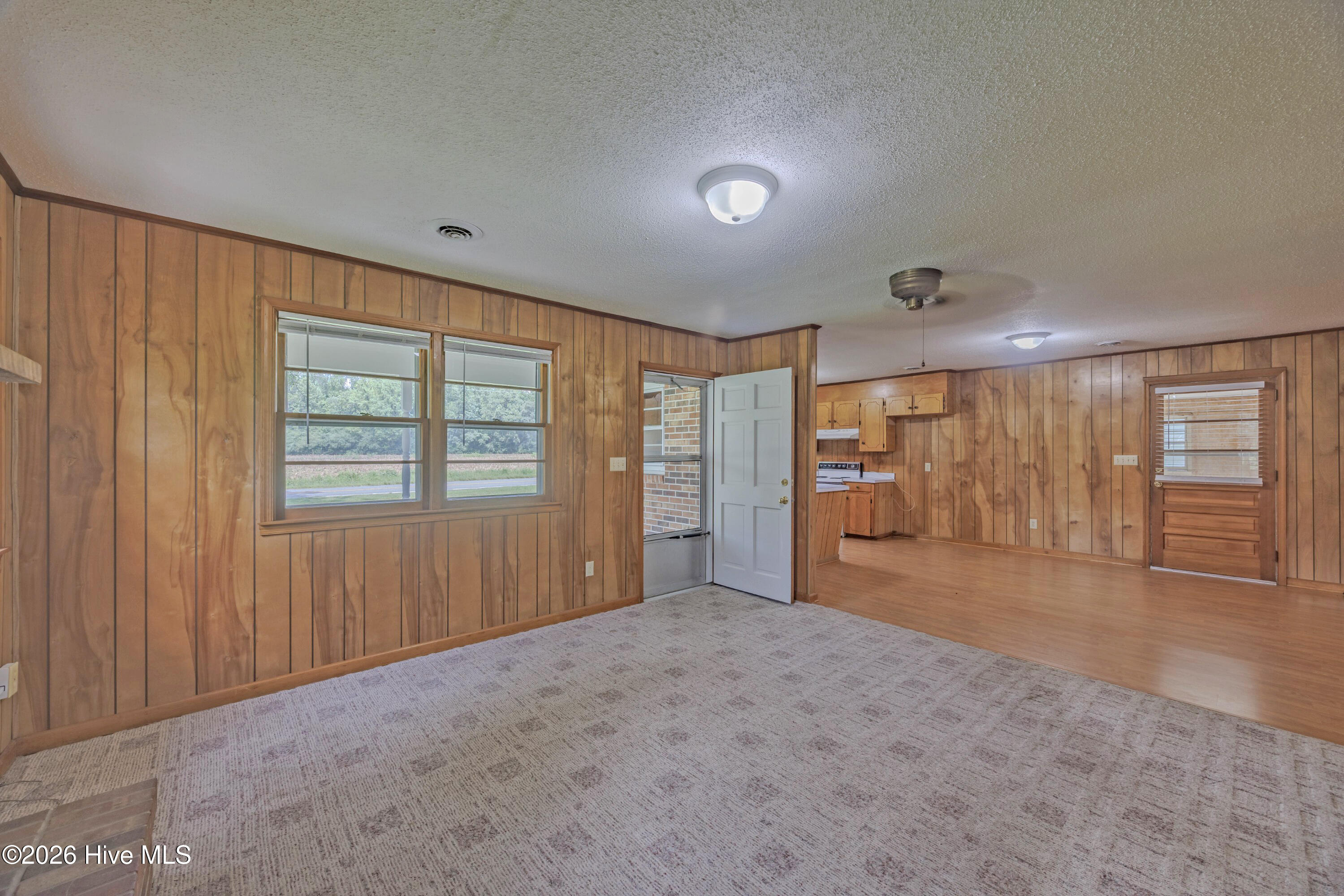 298 Cypress Creek Road Property Photo 9