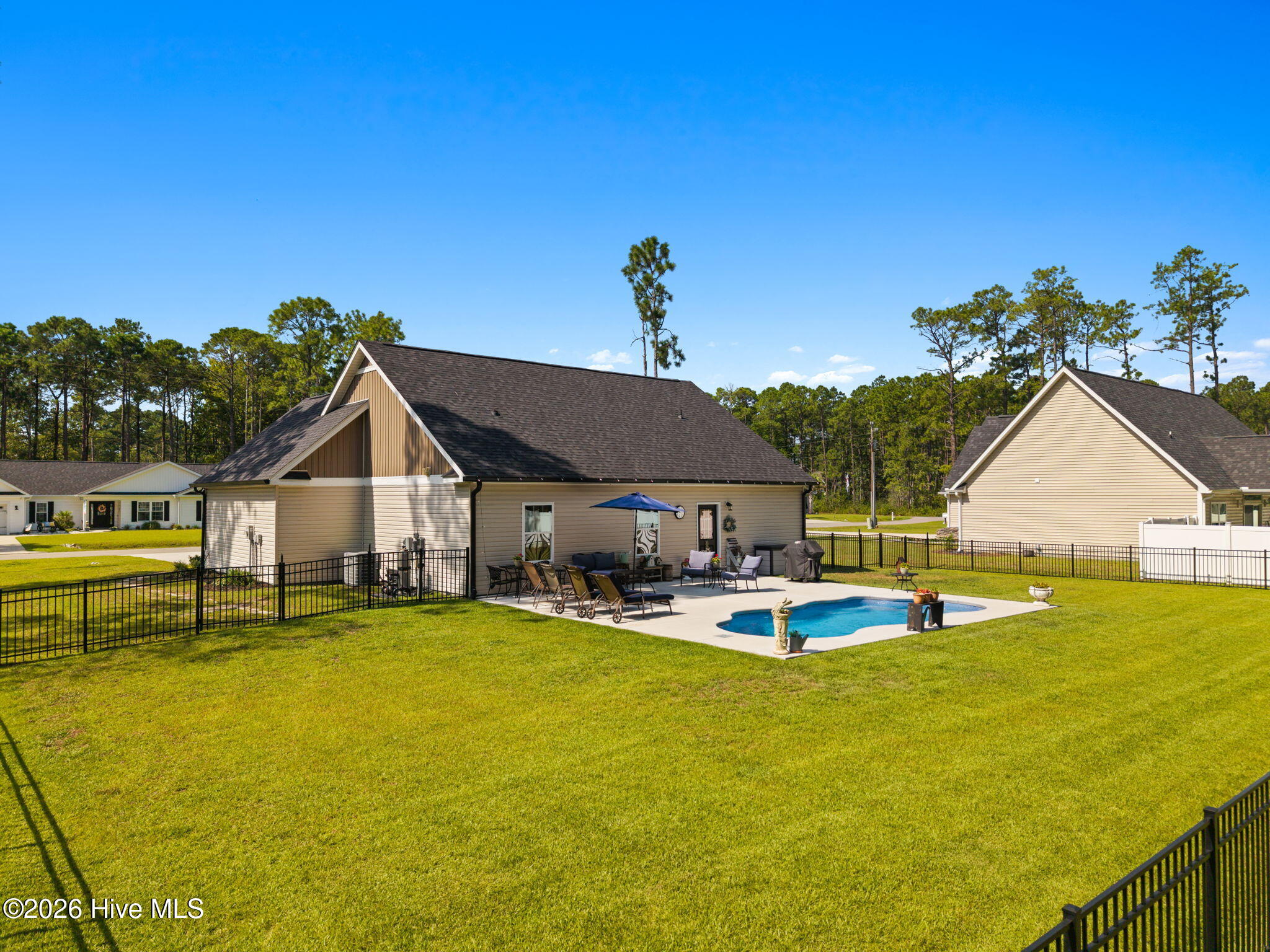 188 Boundary Loop Road Nw Property Photo 26