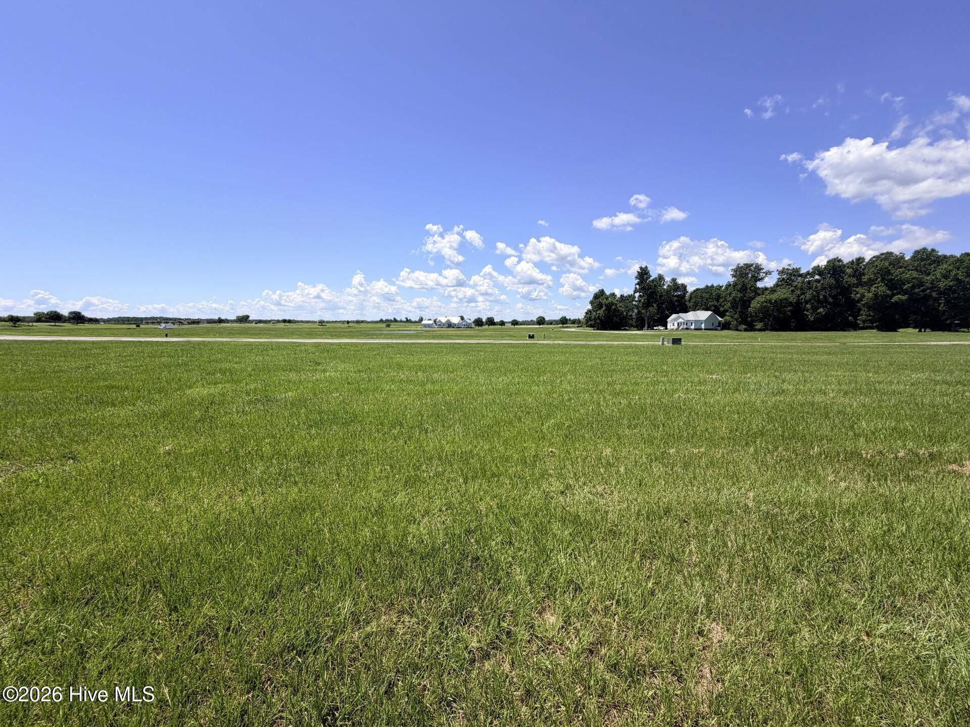 140 311 Regency Circle Property Photo 3