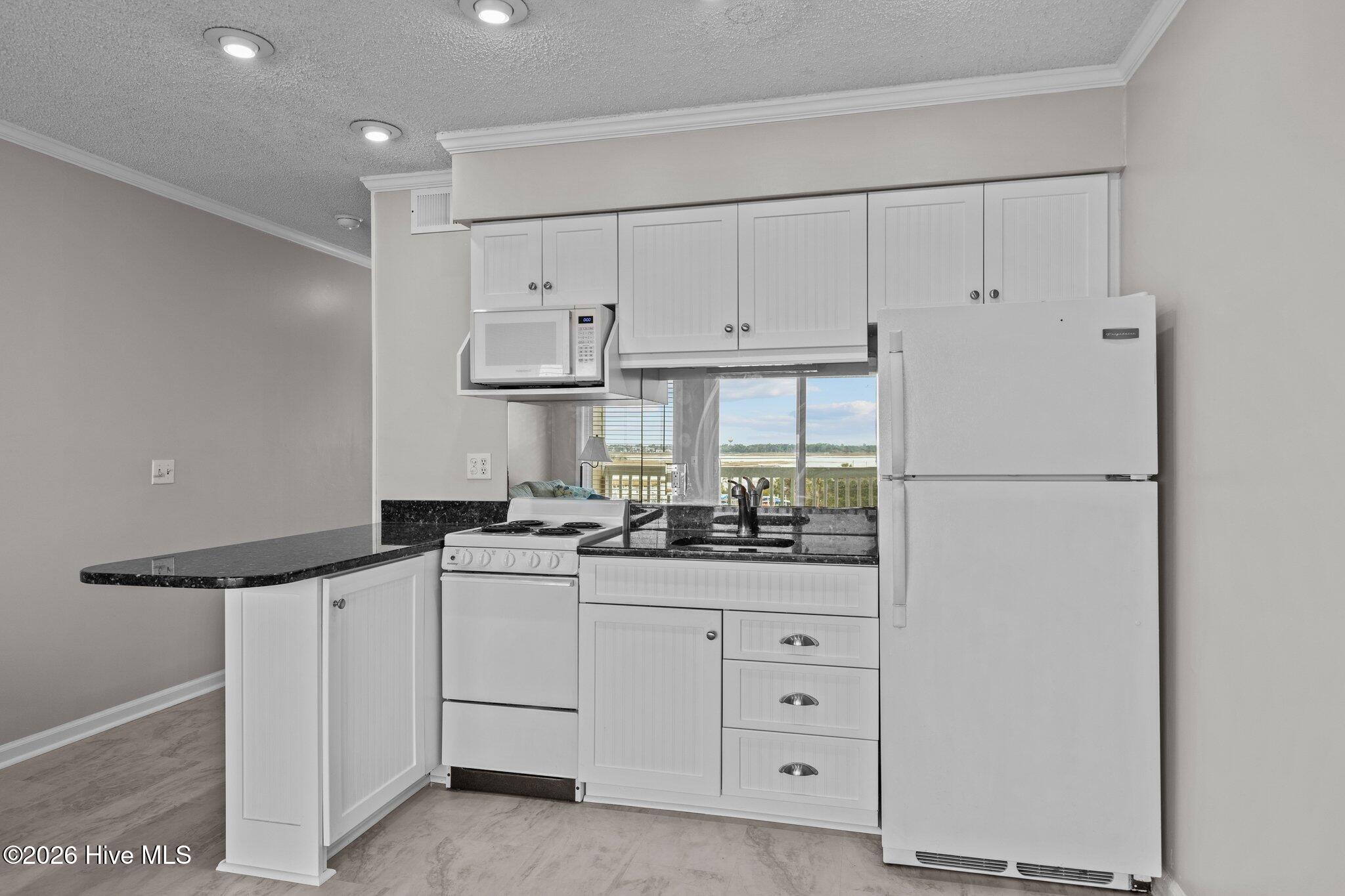 650 Cedar Point Boulevard A34 Property Photo 10