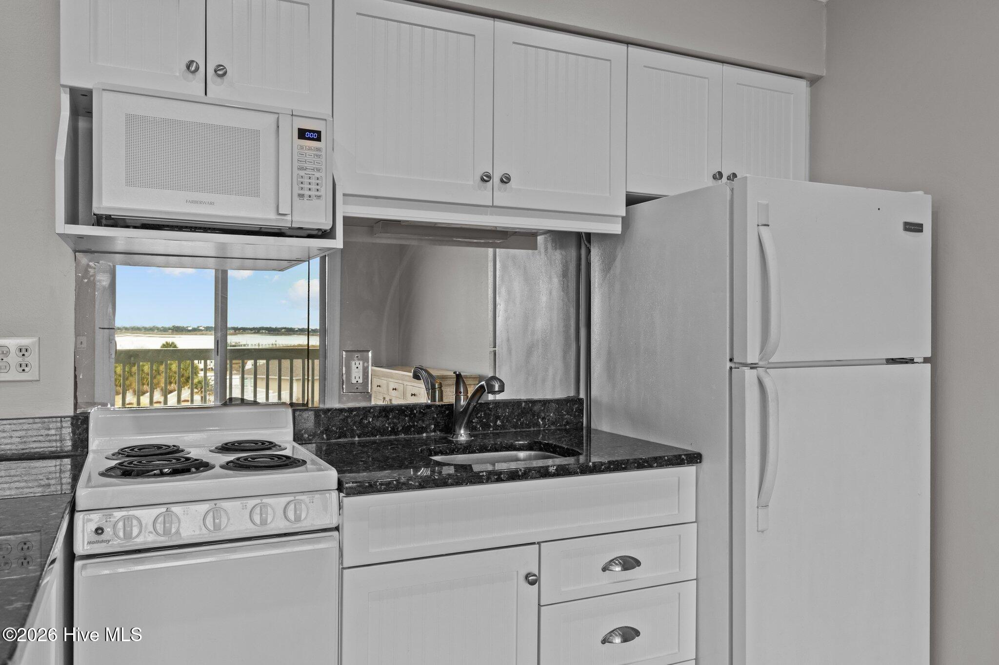 650 Cedar Point Boulevard A34 Property Photo 12