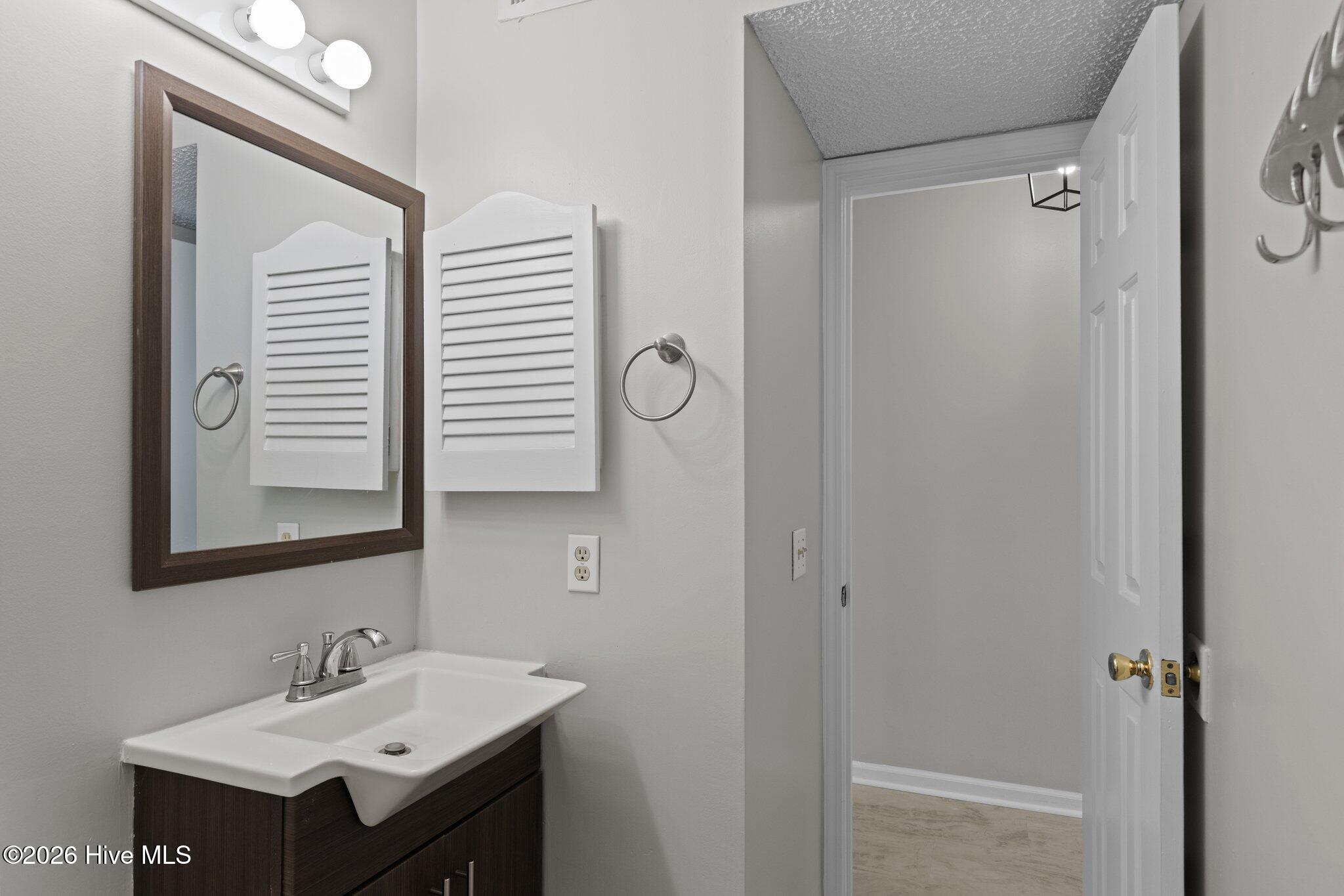 650 Cedar Point Boulevard A34 Property Photo 18