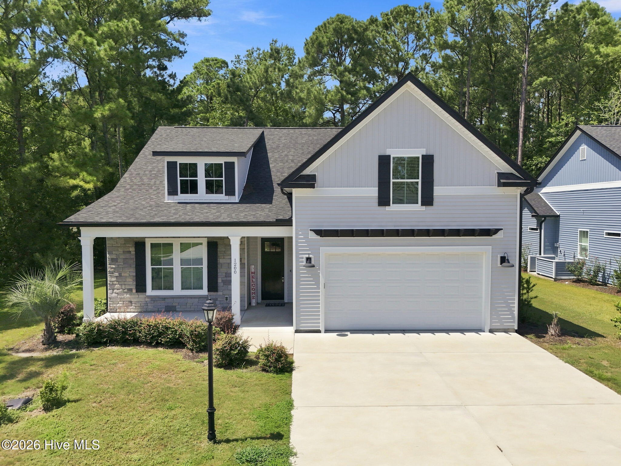 1200 Moultrie Drive NW Property Photo 1