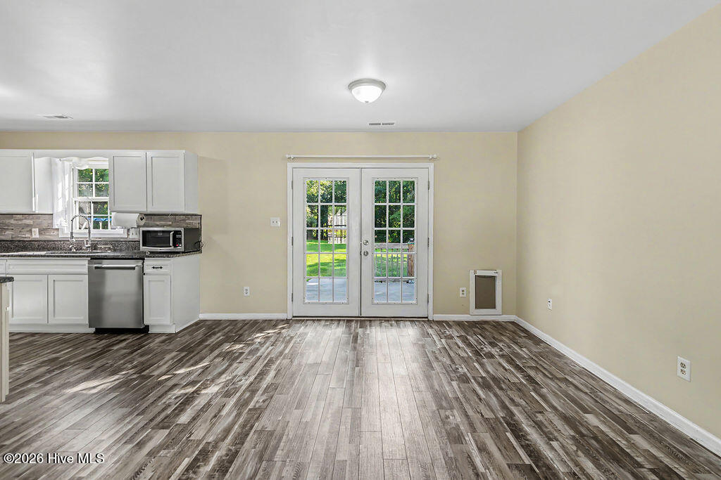 210 Choke Cherry S Property Photo 13