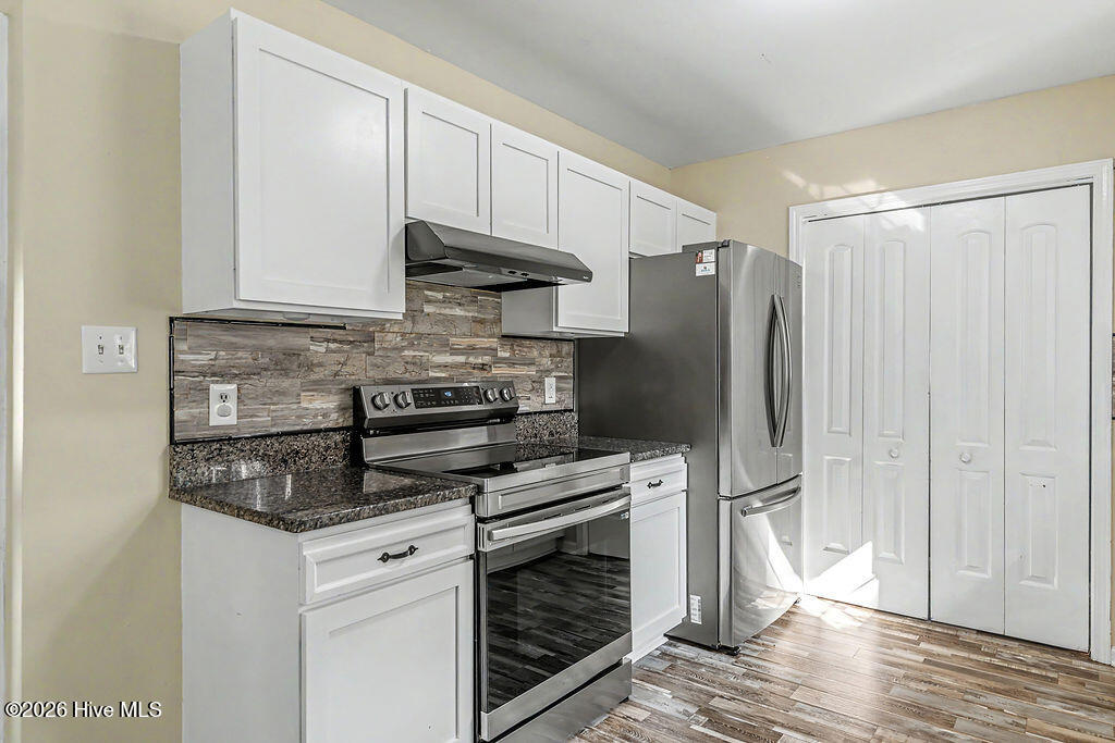 210 Choke Cherry S Property Photo 18