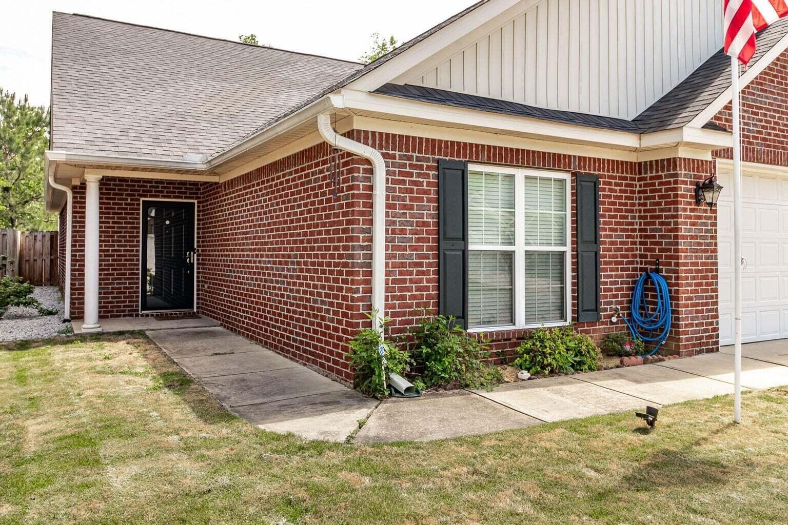 4458 Galway Drive Property Photo 4