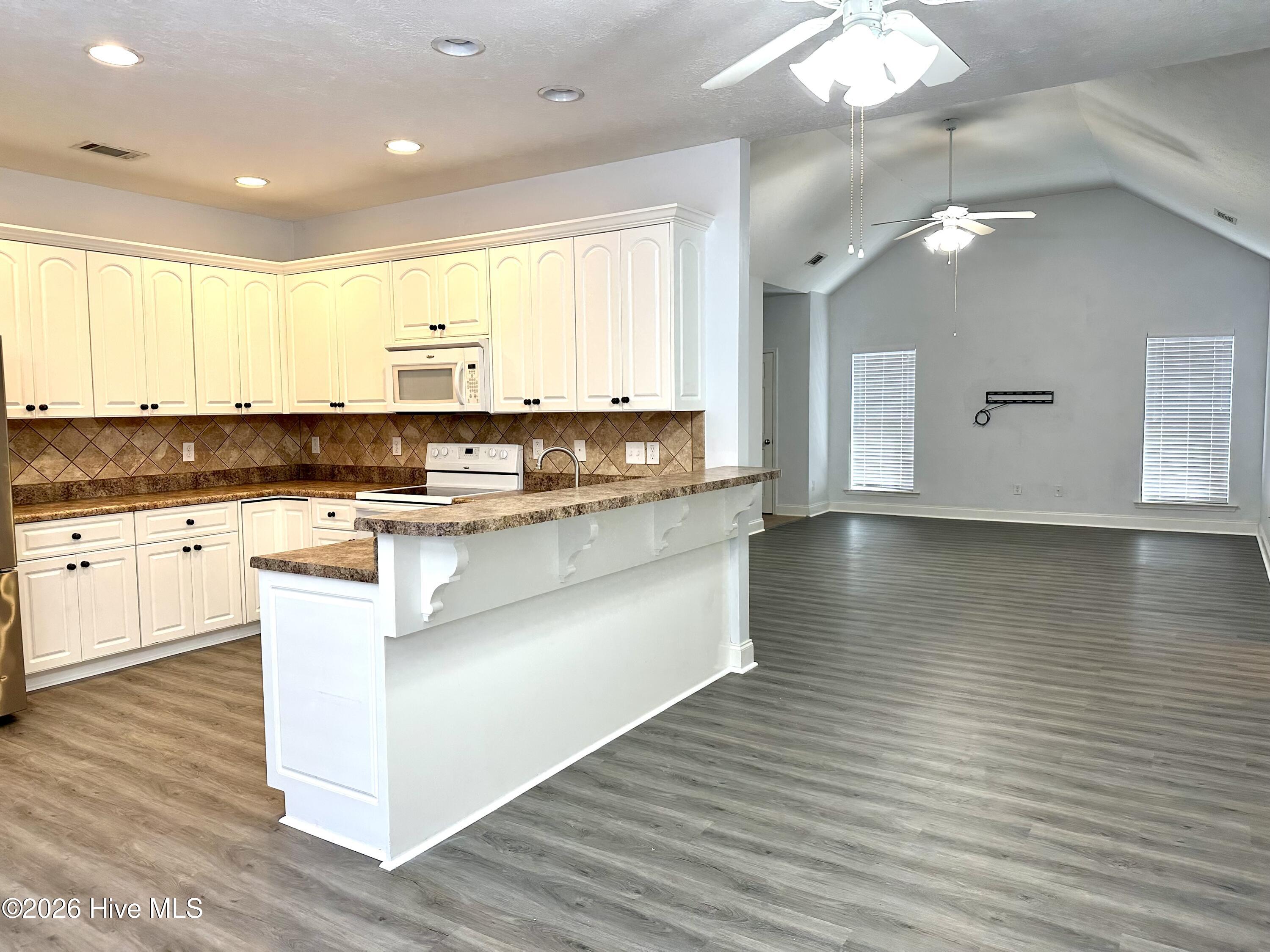 4458 Galway Drive Property Photo 10