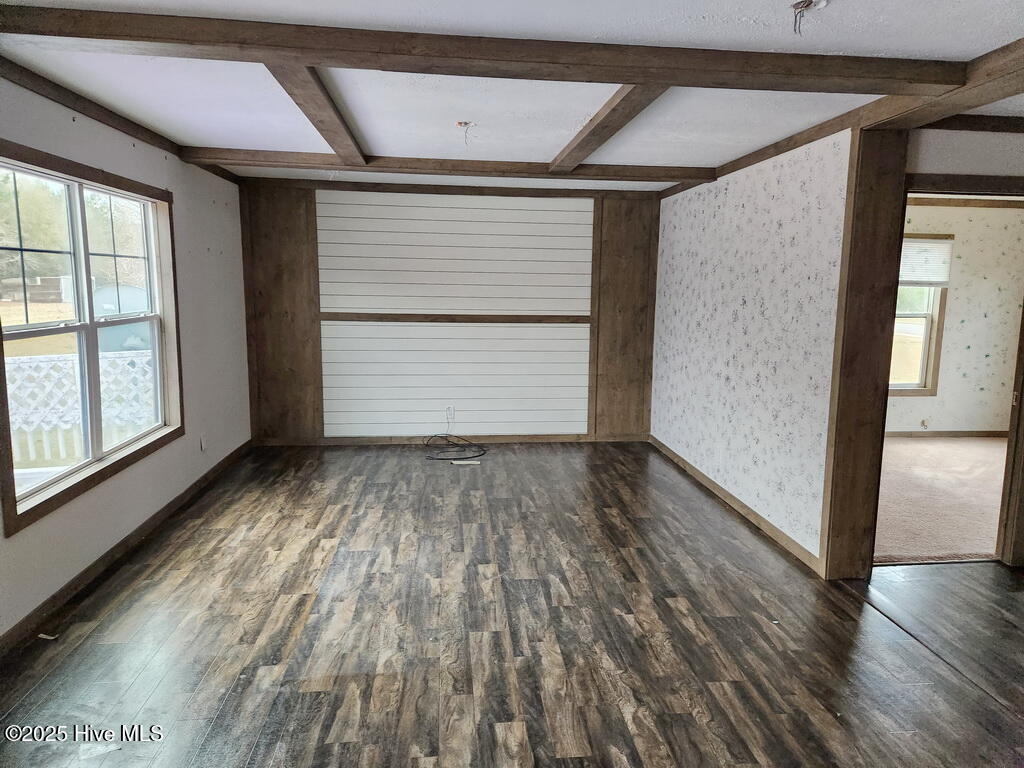 122 Riddick Street Property Photo 6