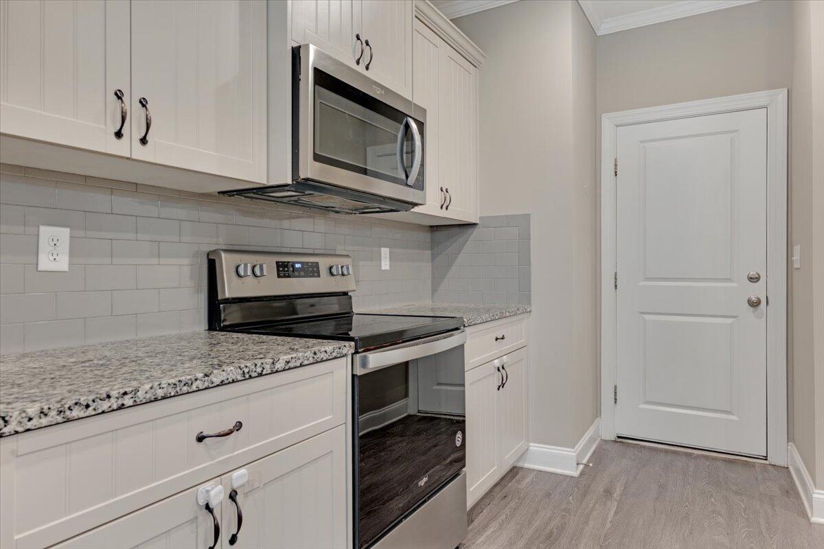 5121 Heathbrook Drive Property Photo 18