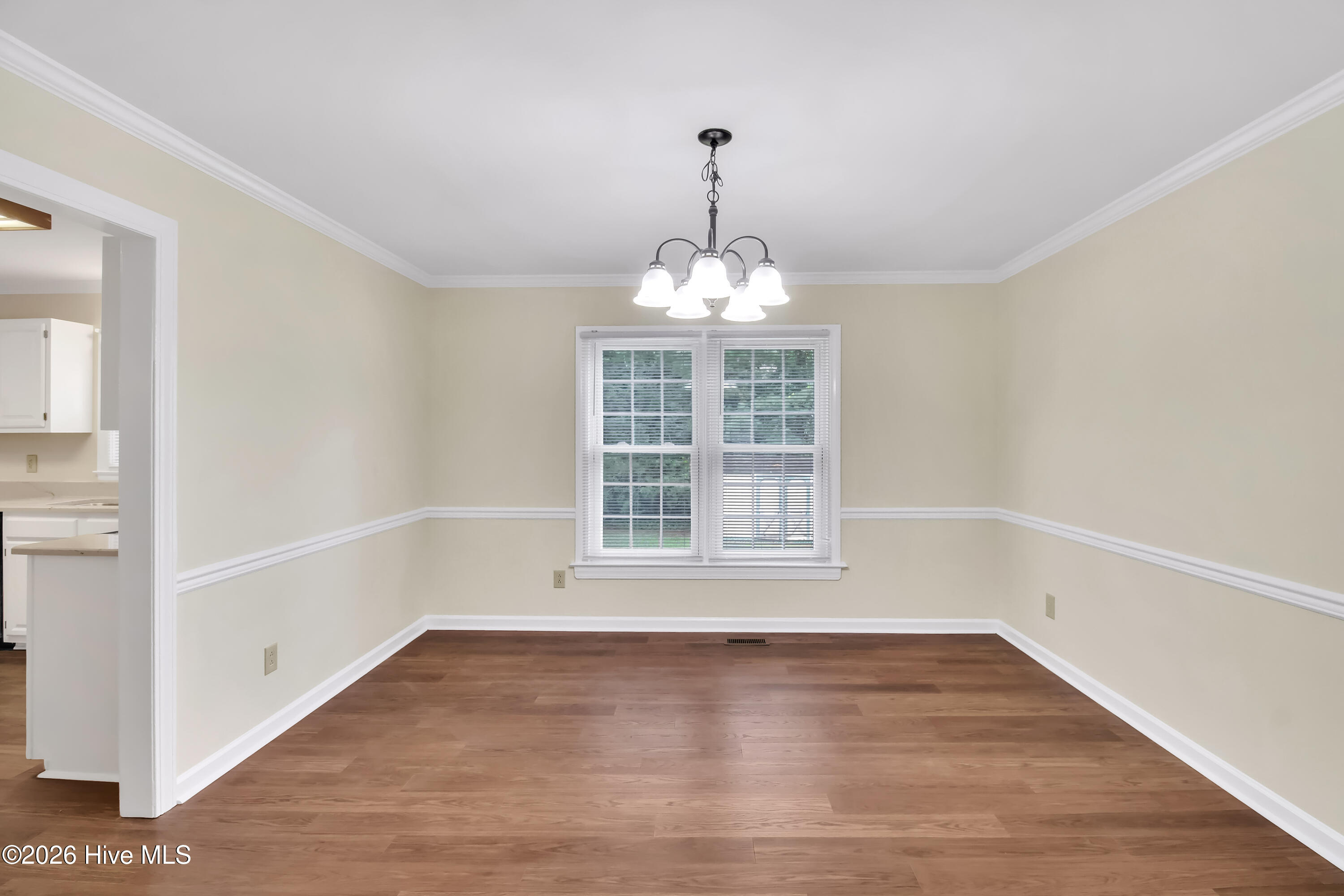 501 Wythe Grove Property Photo 9
