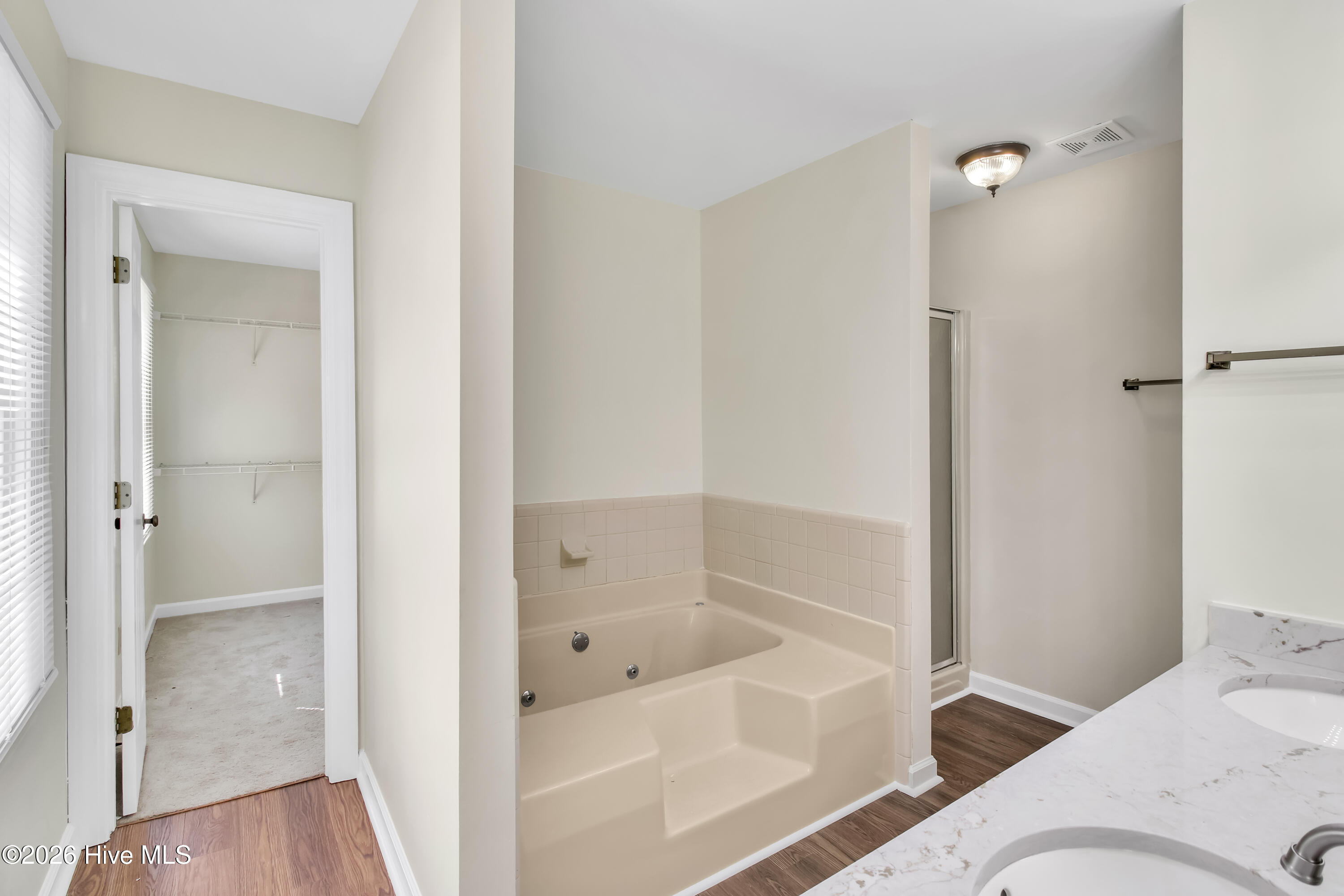 501 Wythe Grove Property Photo 26