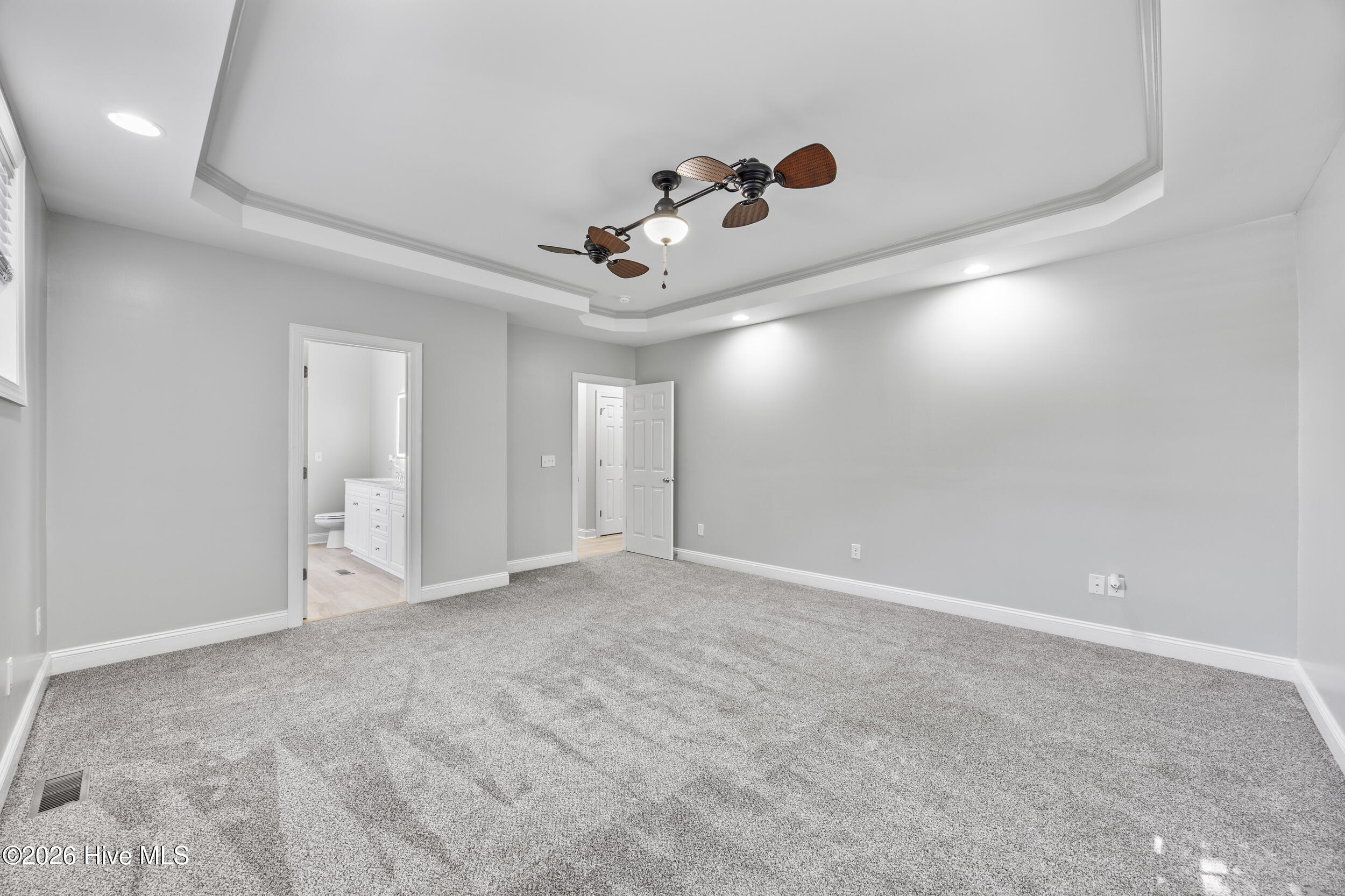 905 Charleston Place Property Photo 23