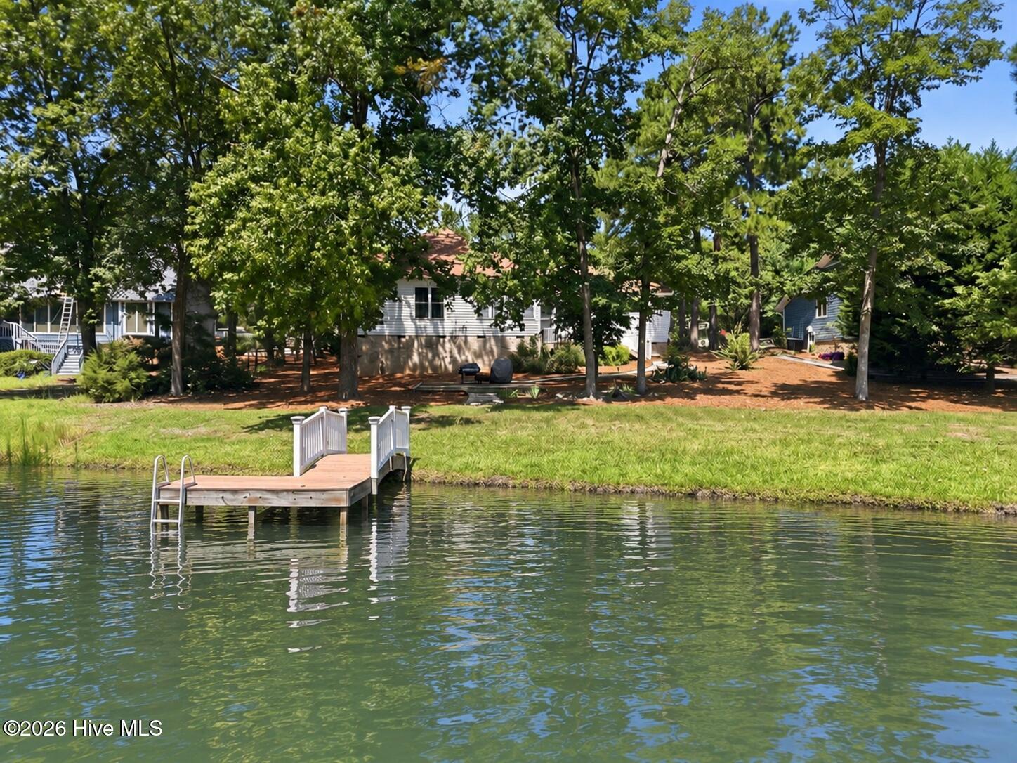 104 Fox Run Court Property Photo 1