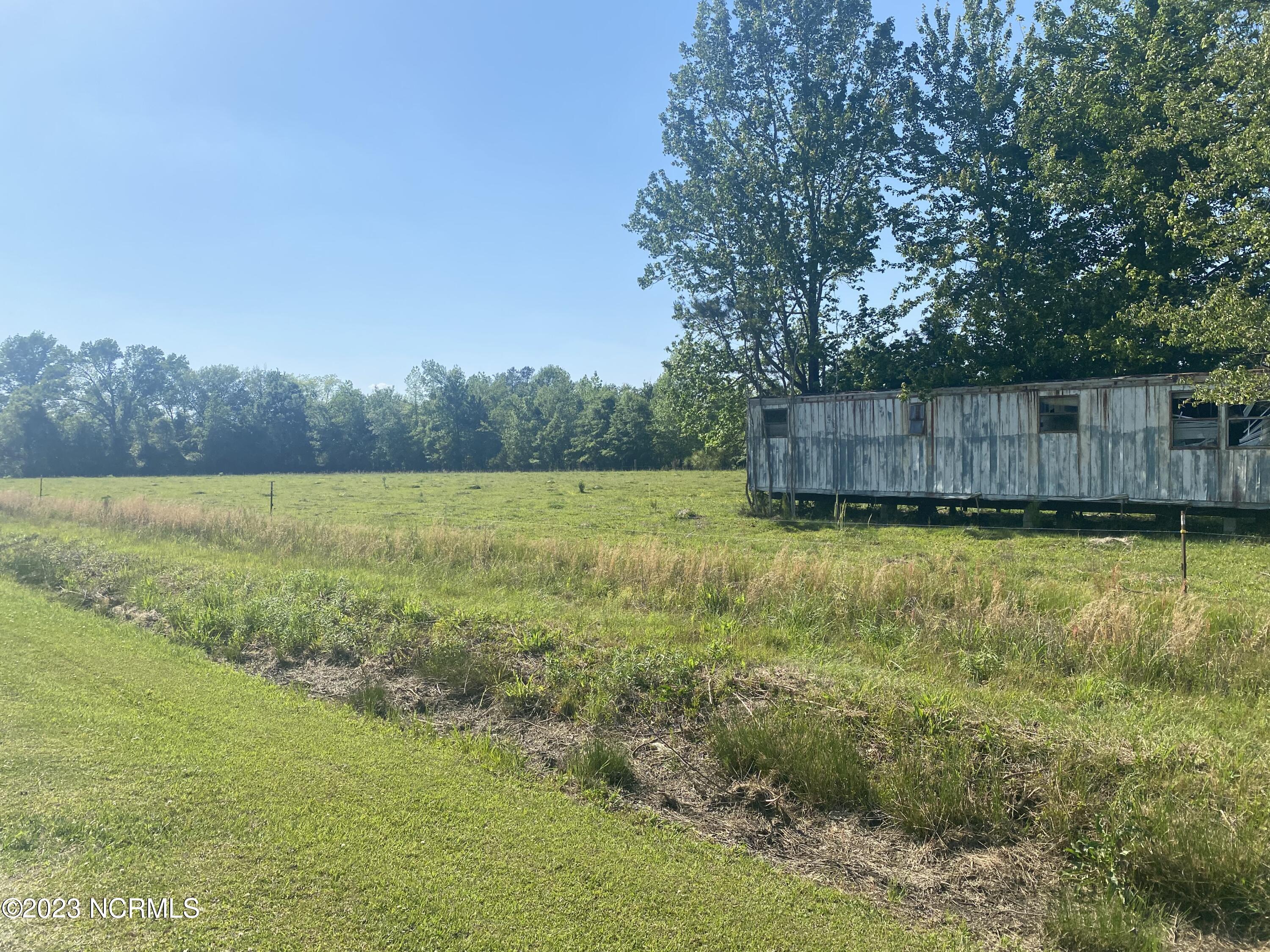 353 Best Road Property Photo 3
