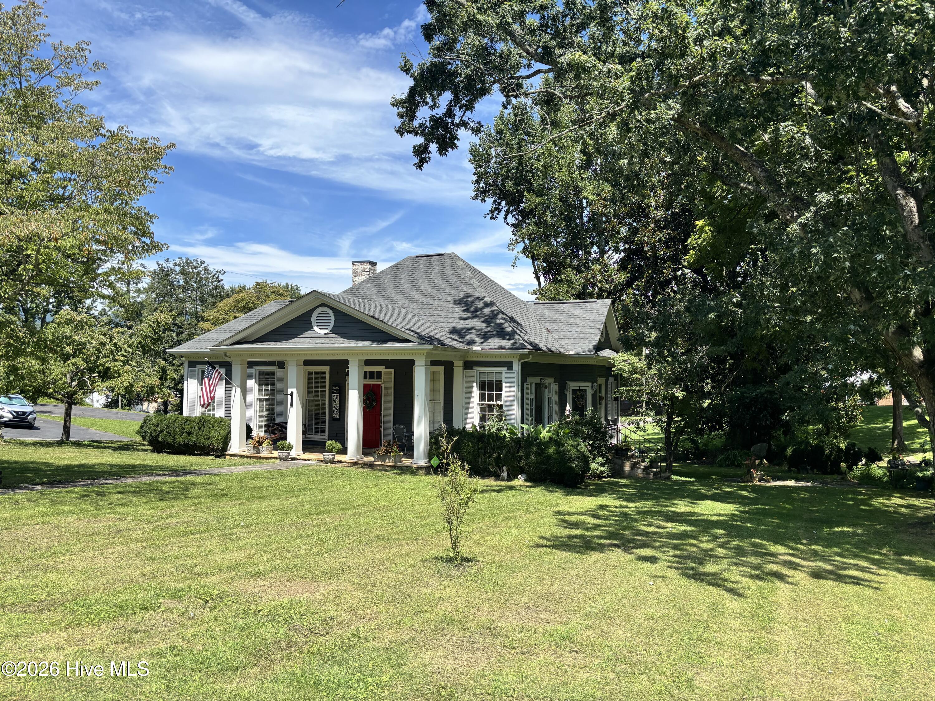 55 Aquone Road Property Photo 1