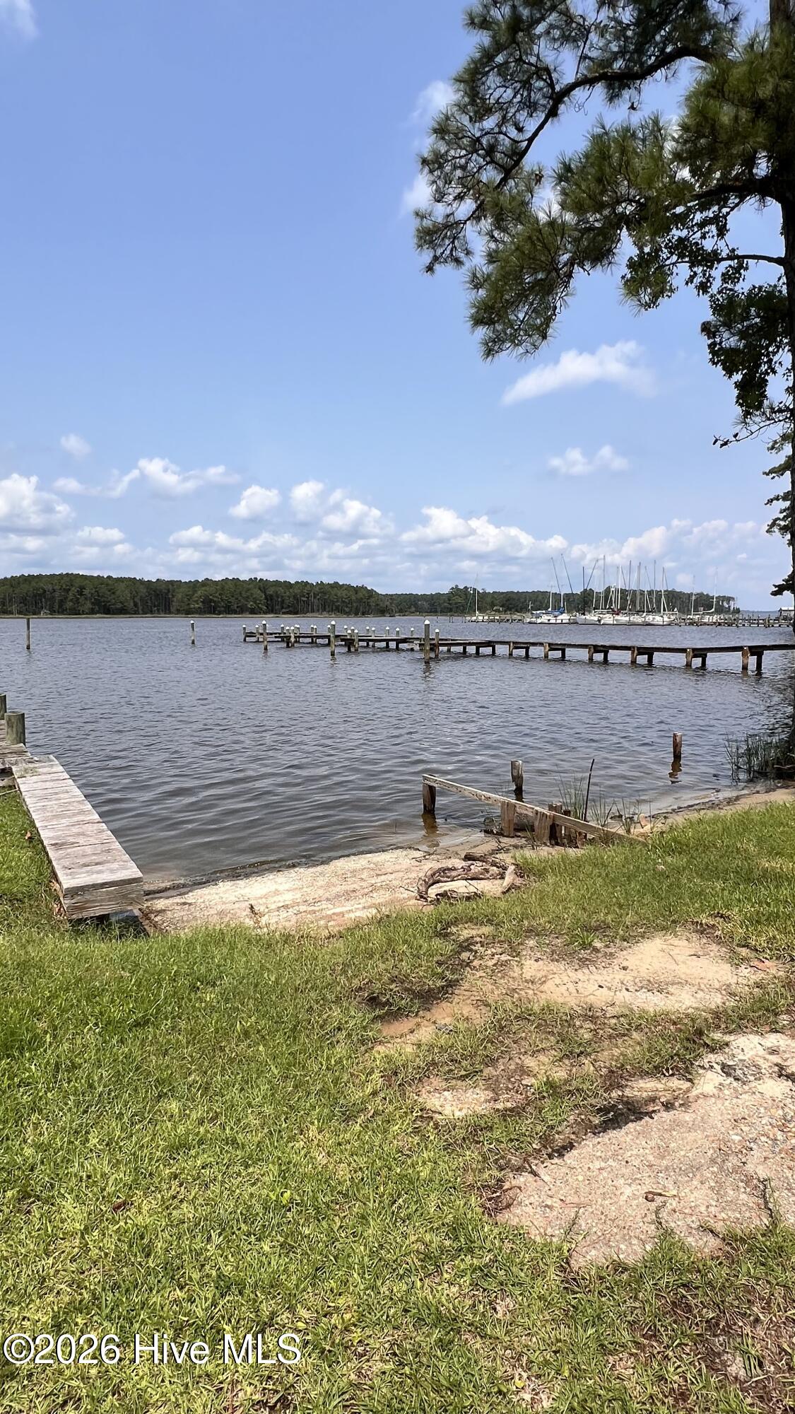 201 Barnes-foster Loop Road Property Photo 6