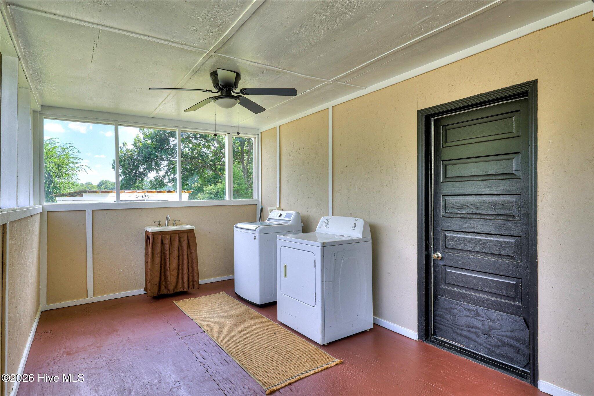 1131 Highway 378 E Property Photo 29