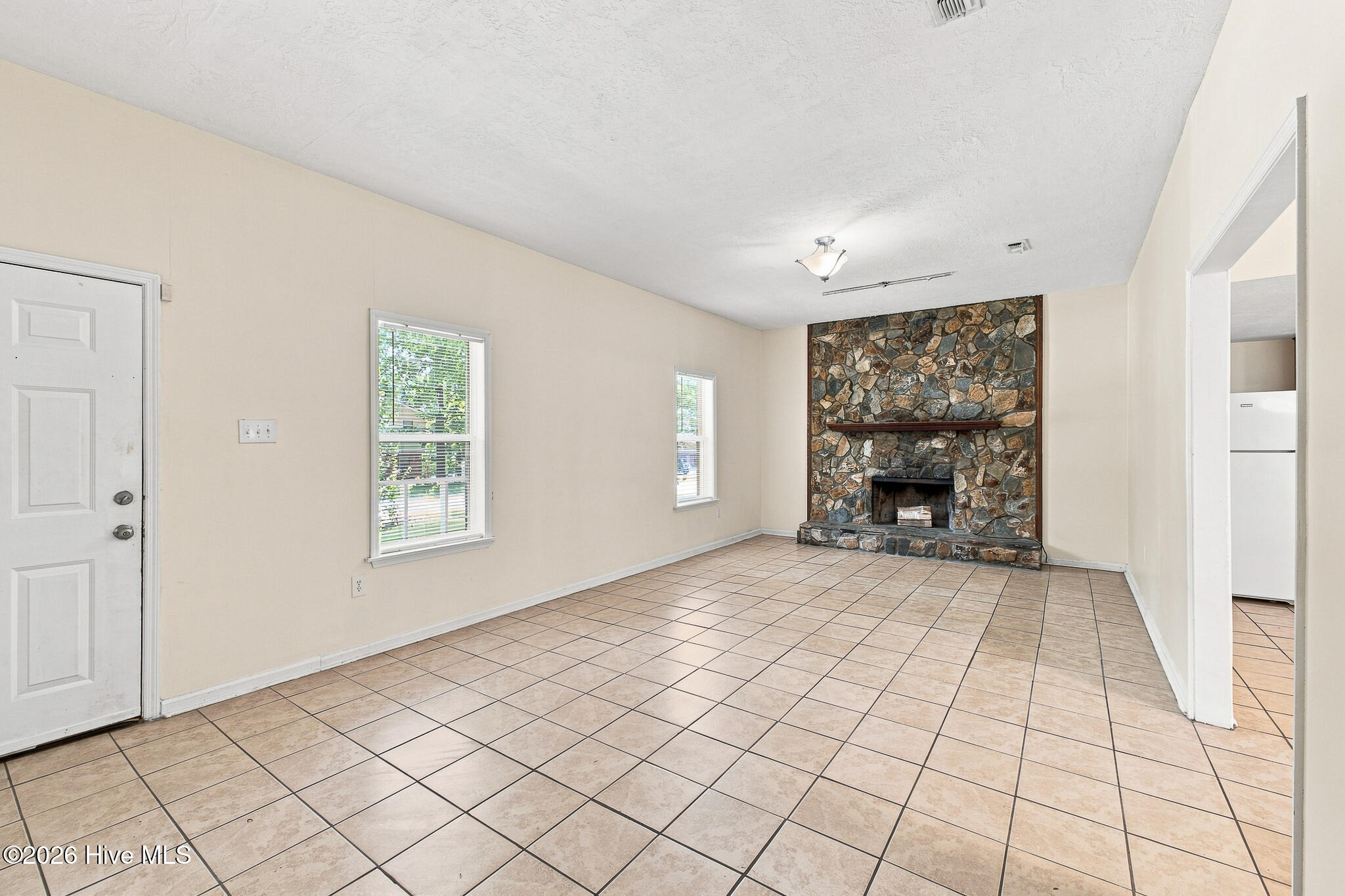 3487 Postell Drive Property Photo 3