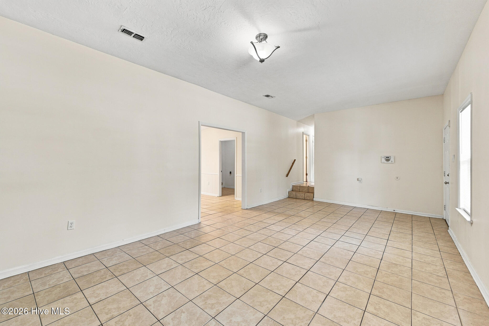 3487 Postell Drive Property Photo 4
