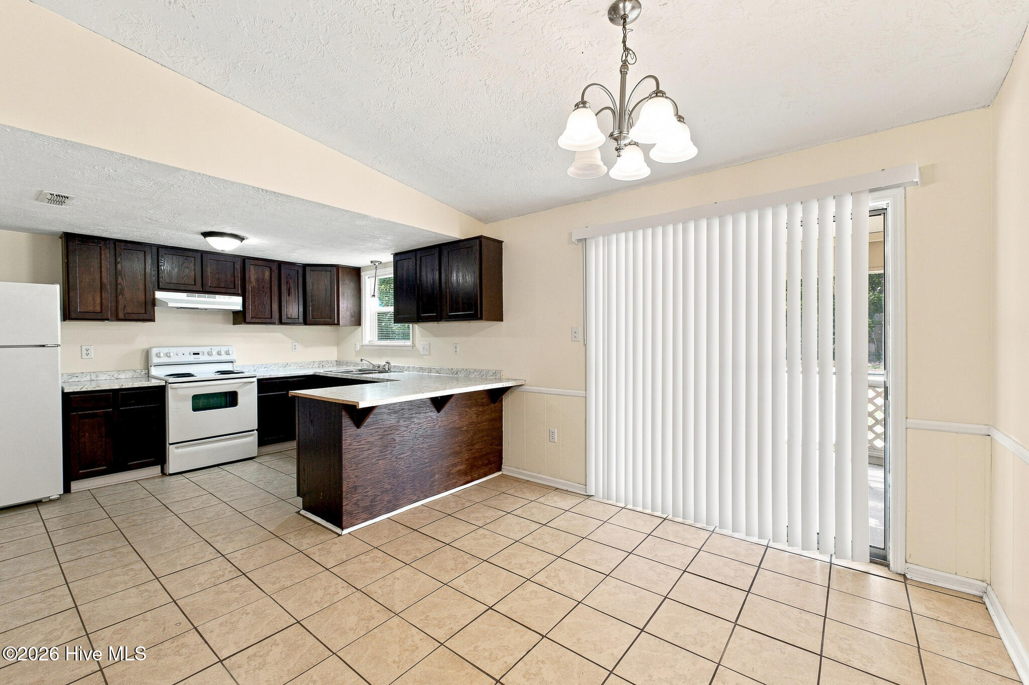 3487 Postell Drive Property Photo 5