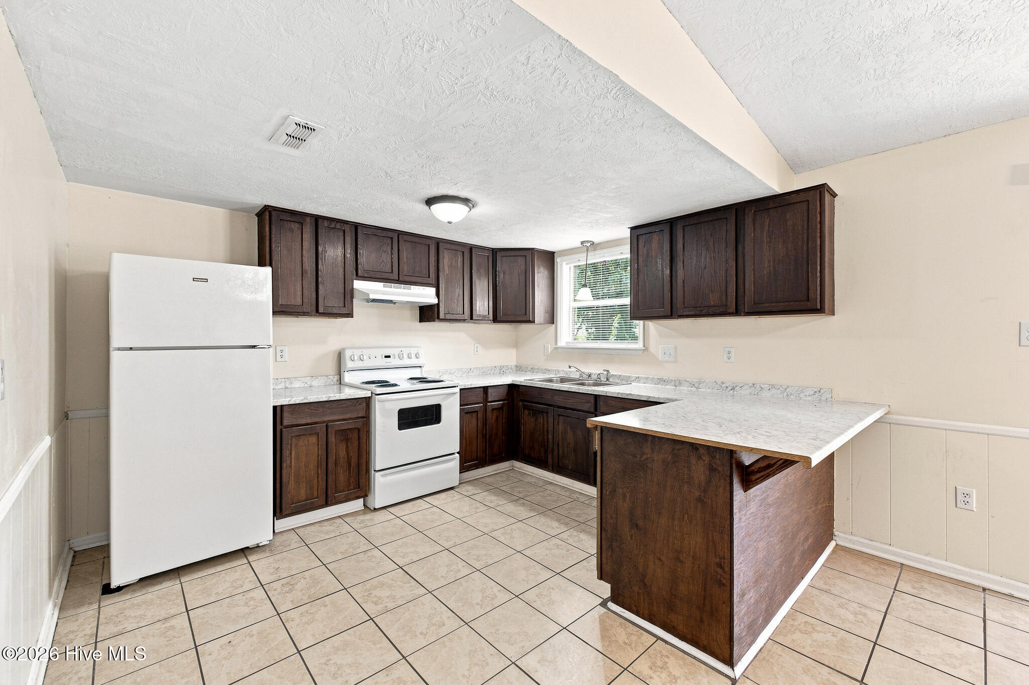 3487 Postell Drive Property Photo 6