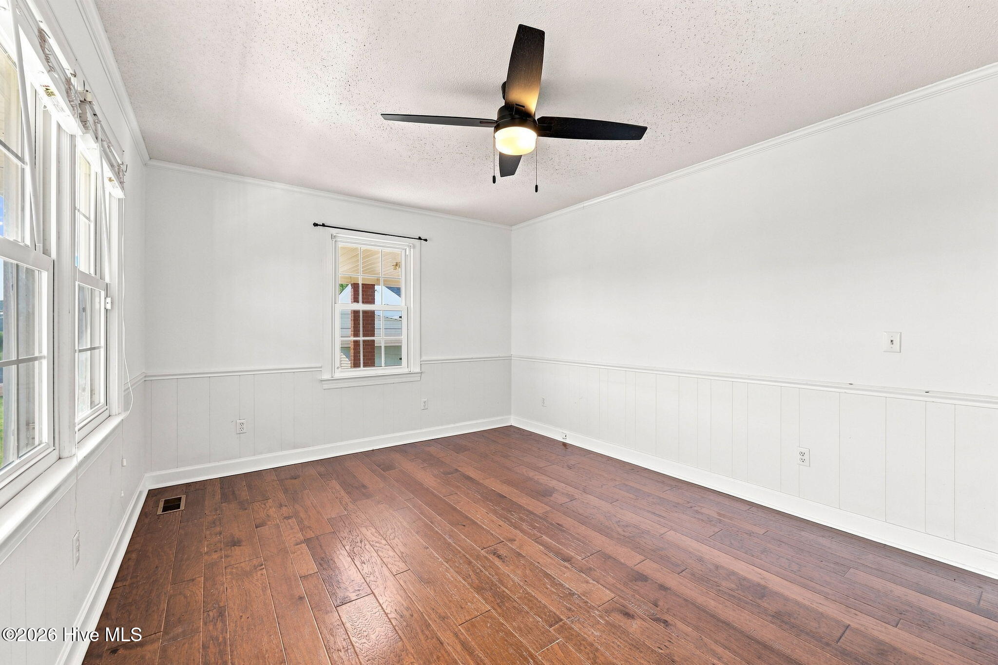 623 Moore Town Road Property Photo 6