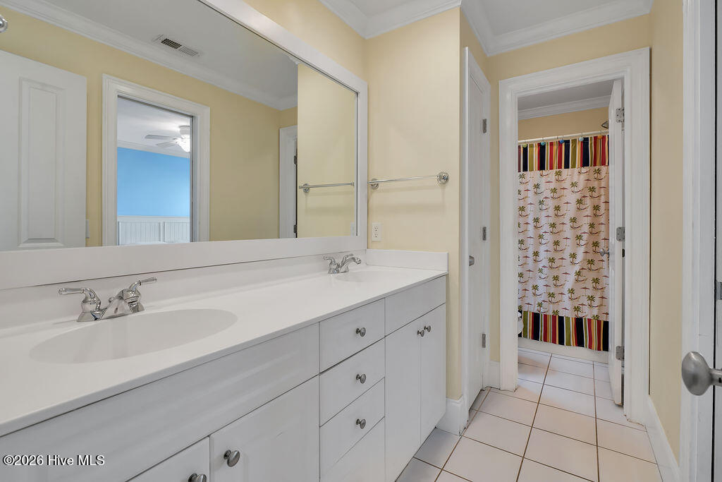 1516 S Lake Park Boulevard 2 Property Photo 12