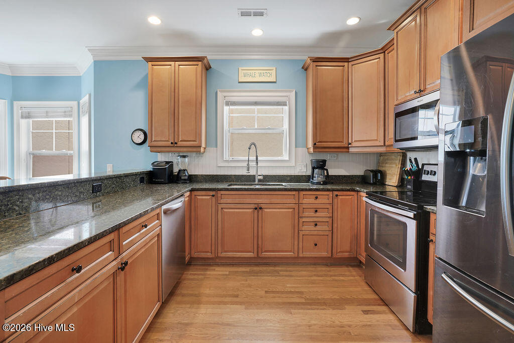 1516 S Lake Park Boulevard 2 Property Photo 18