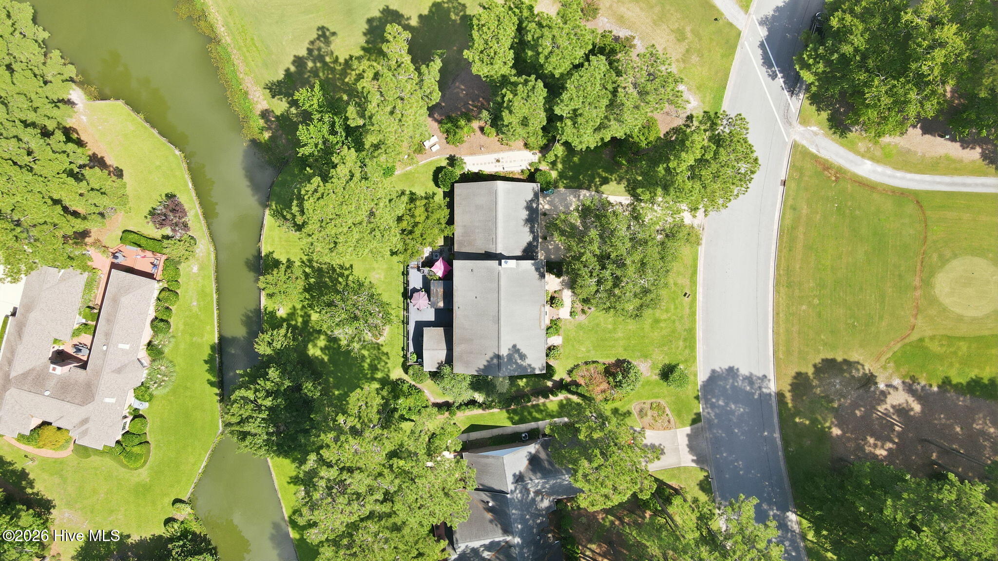 8002 Club House Drive Property Photo 10