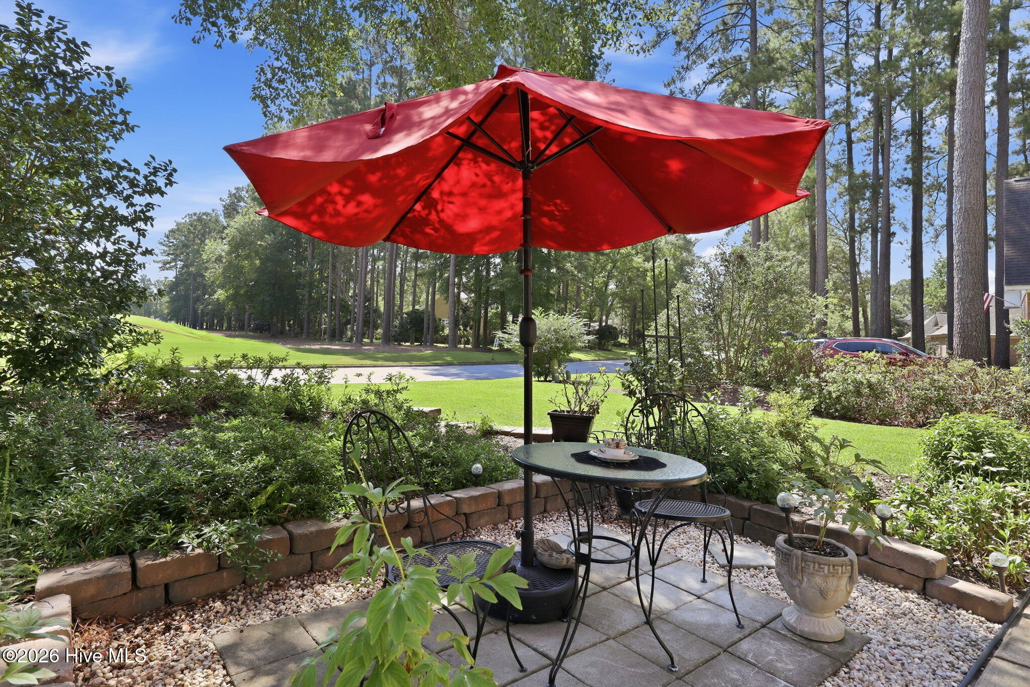 8002 Club House Drive Property Photo 11