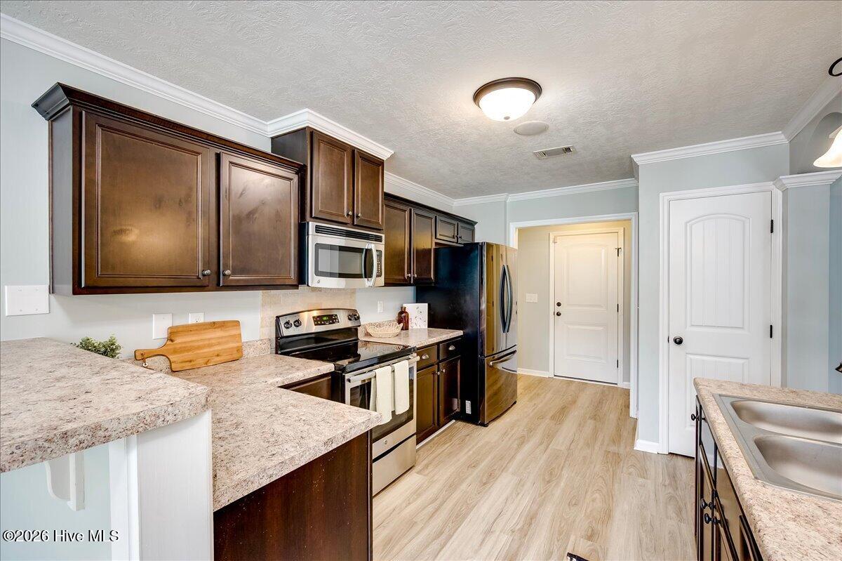 447 Sebastian Drive Property Photo 11
