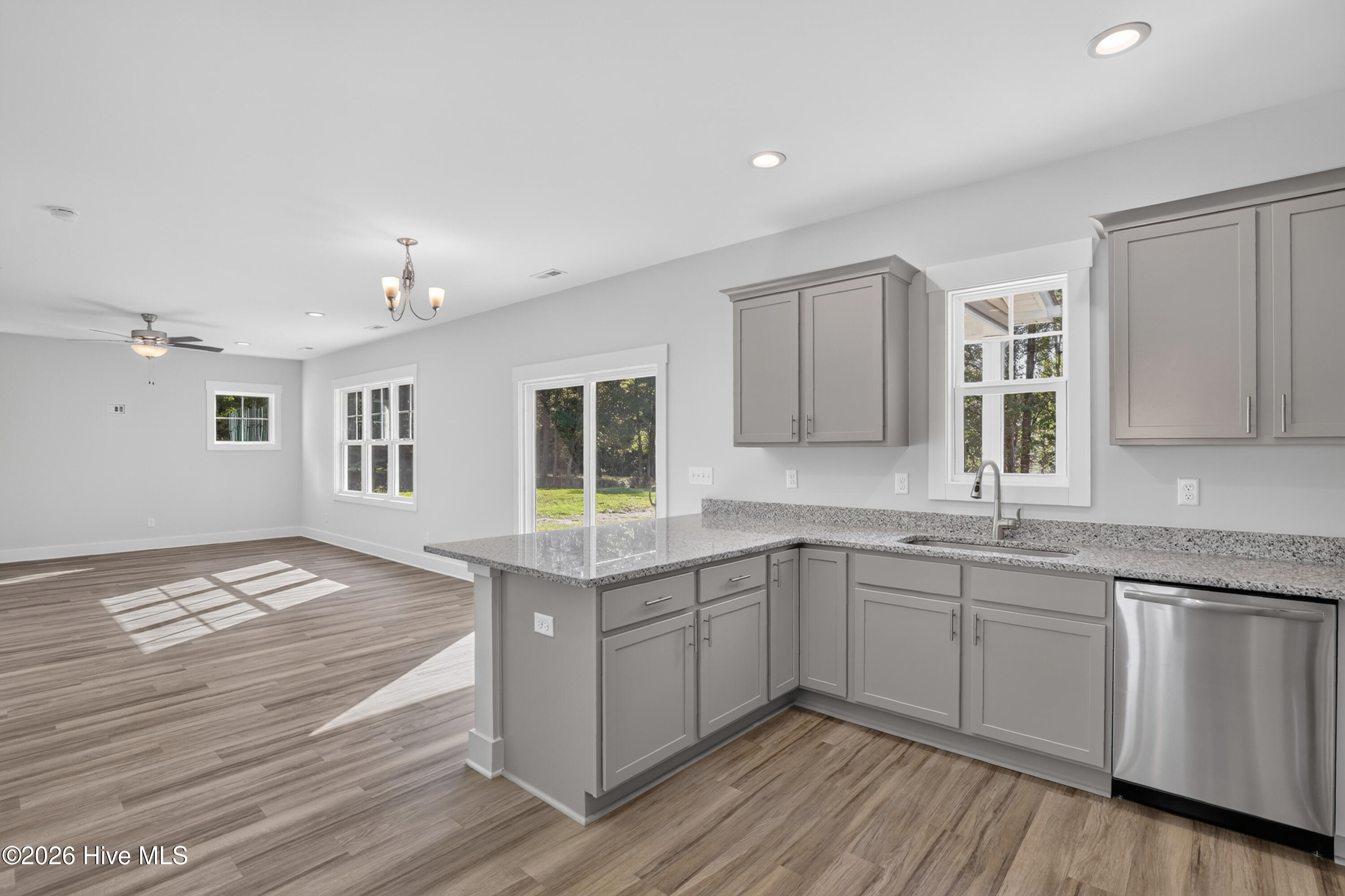 19 Peach Court Property Photo 6