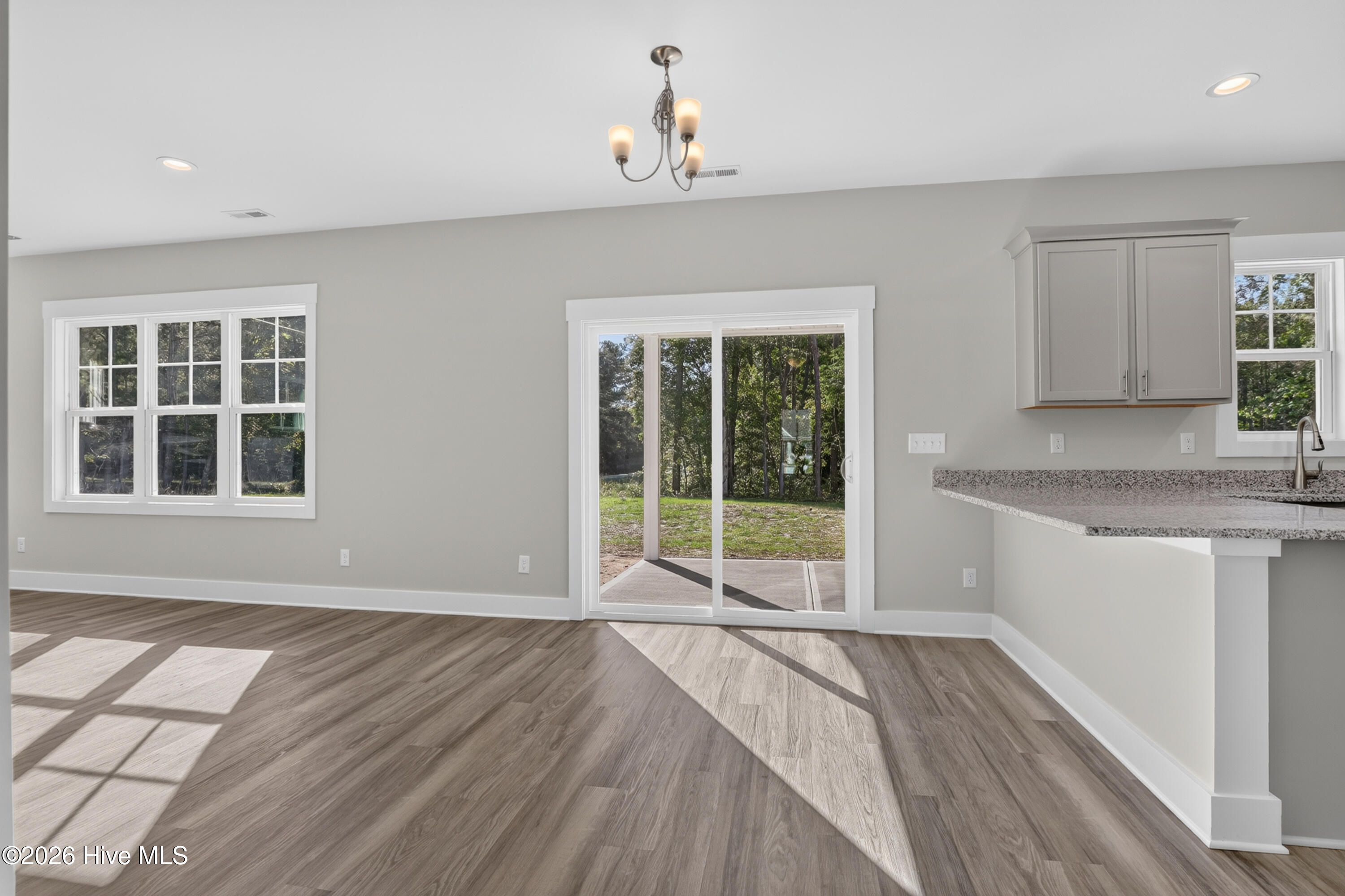 19 Peach Court Property Photo 7