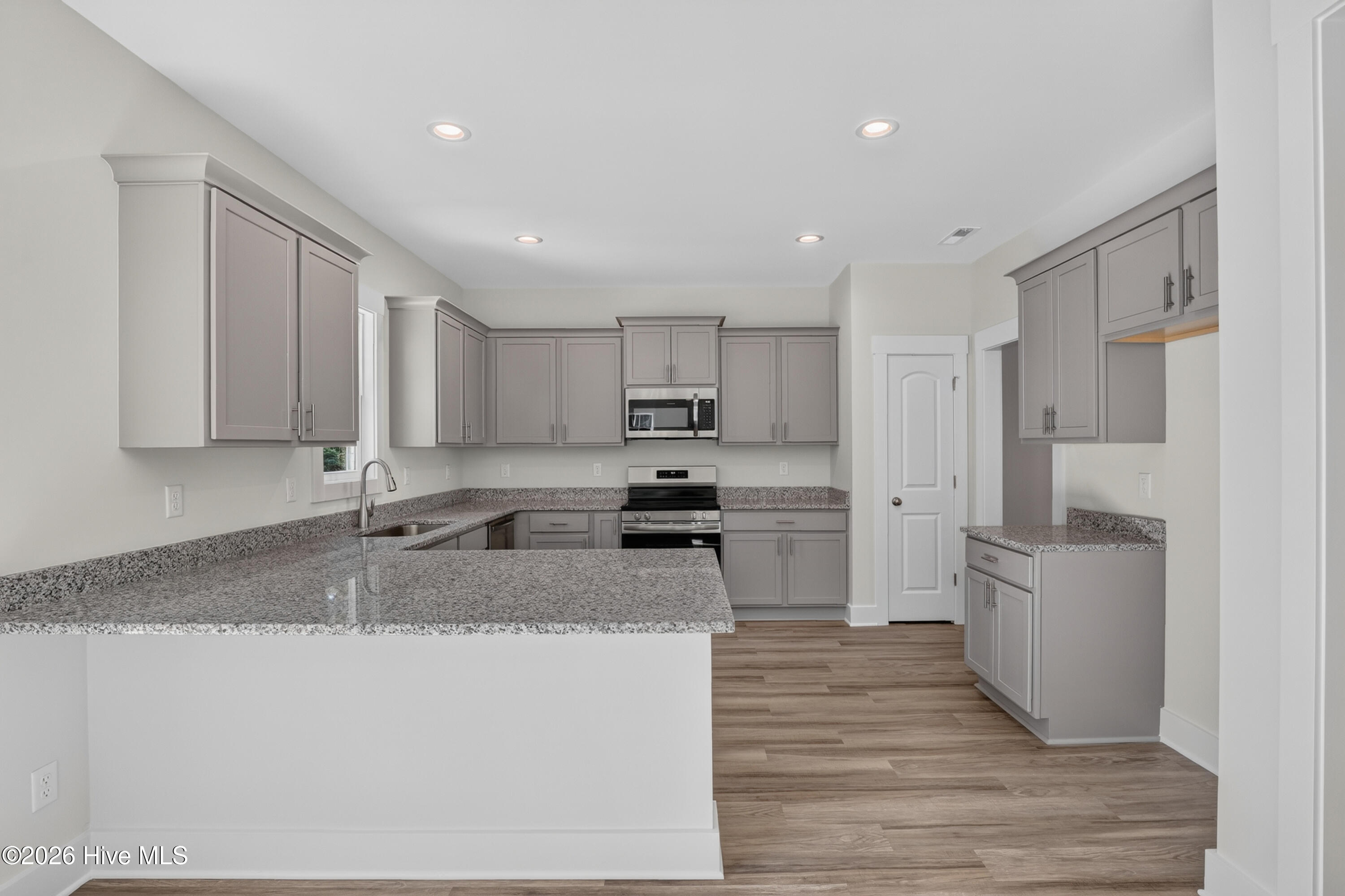 19 Peach Court Property Photo 10