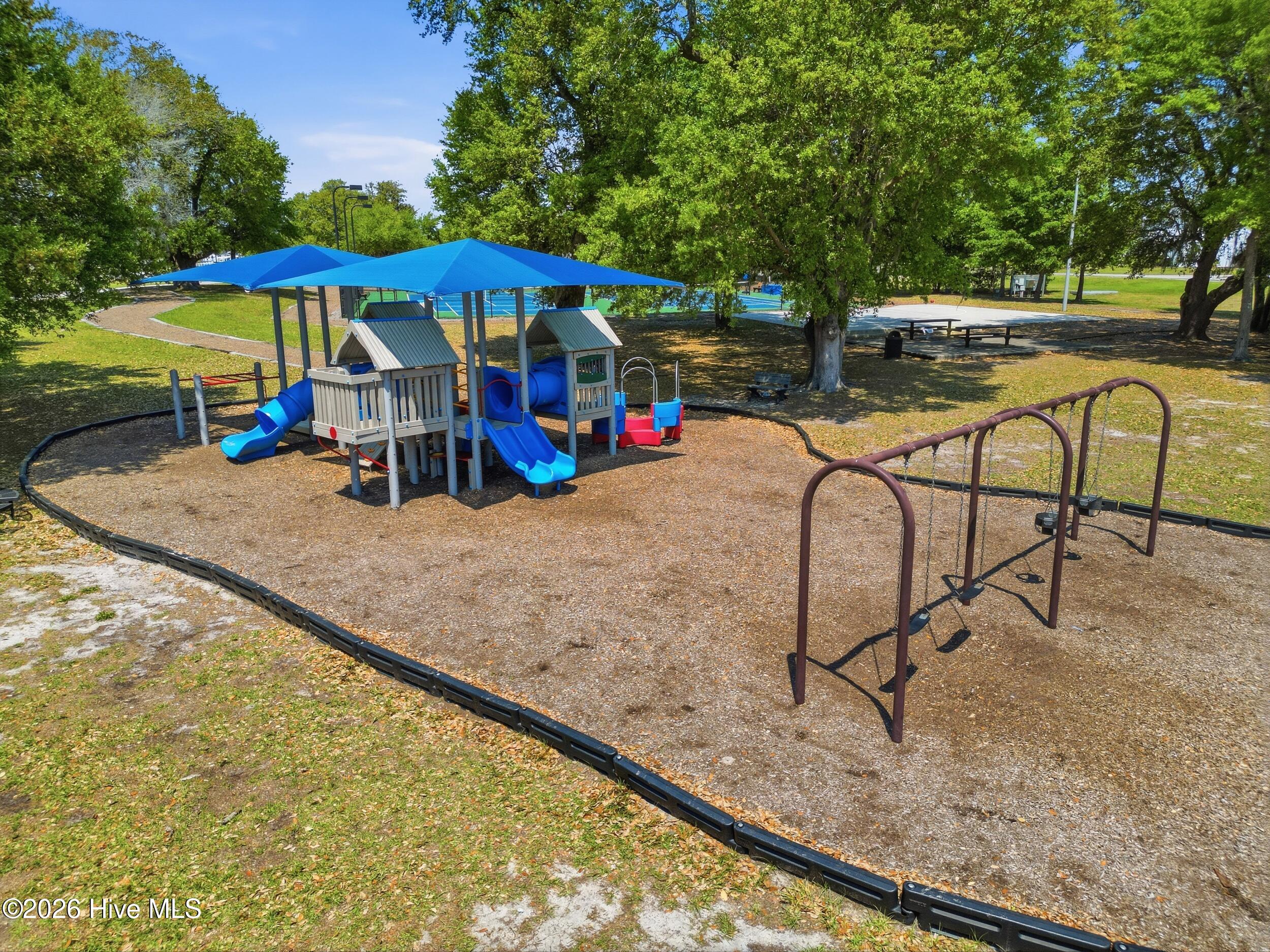 340 Spicer Lake Drive Property Photo 54