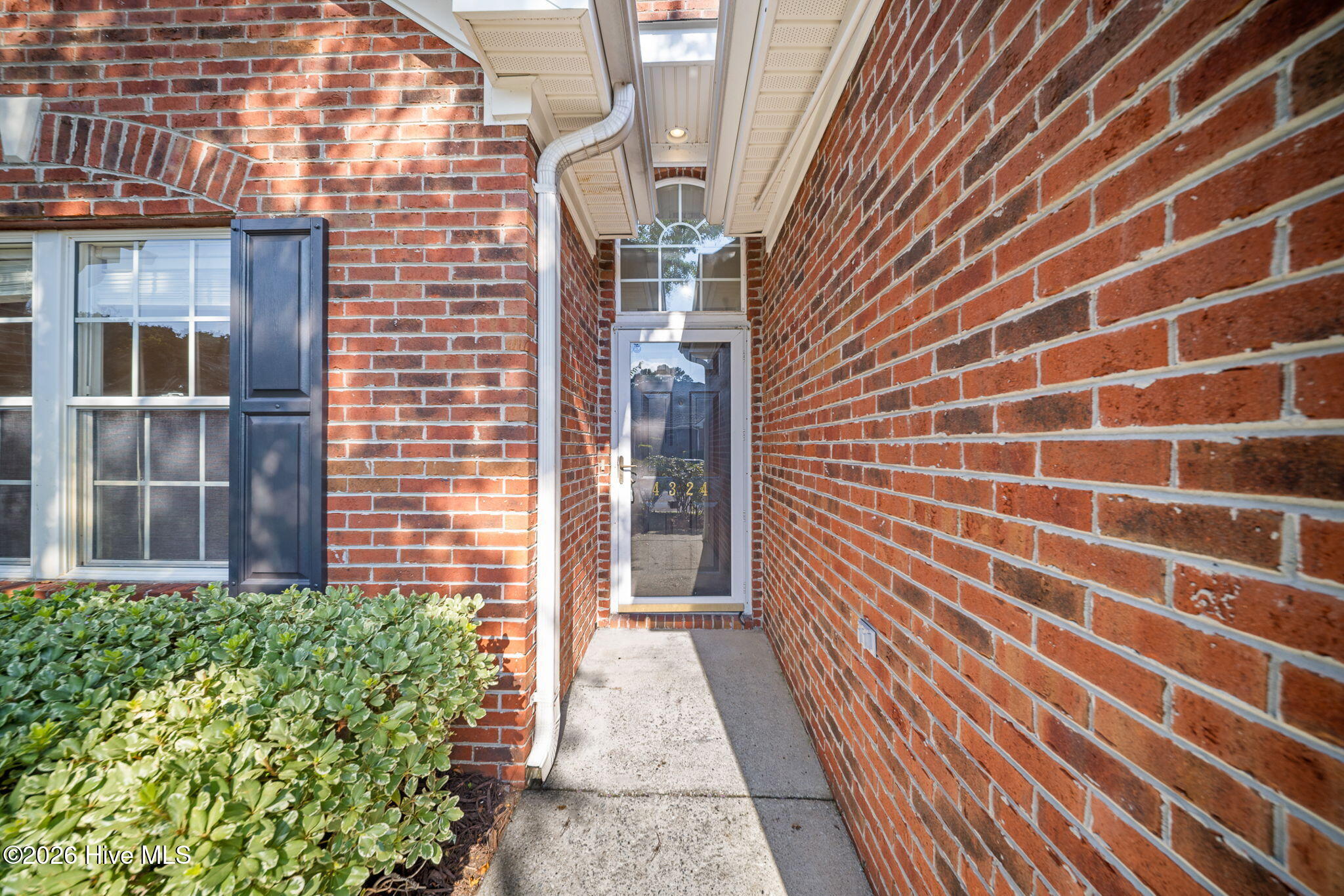 4324 Ashley Park Drive Property Photo 4