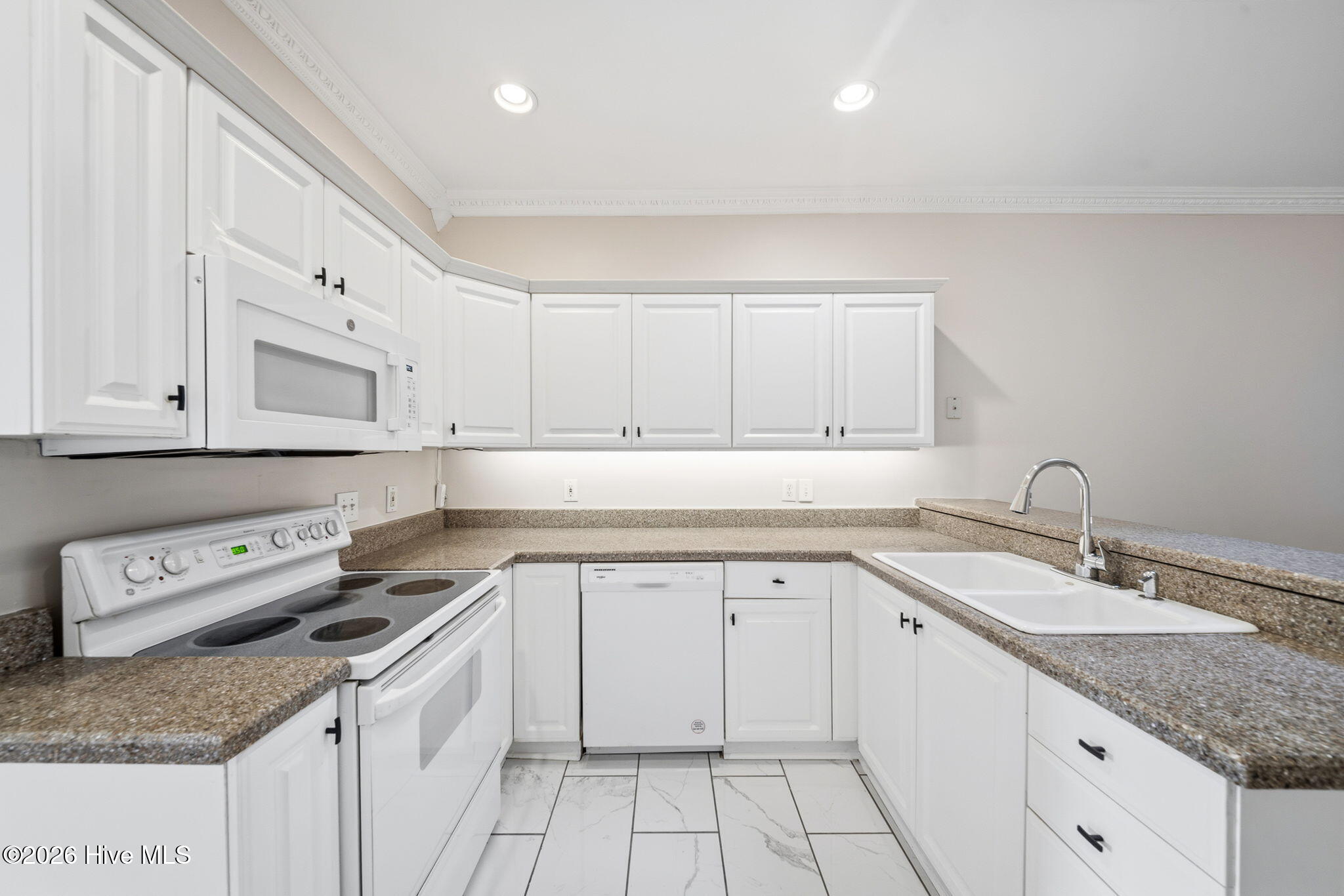 4324 Ashley Park Drive Property Photo 14