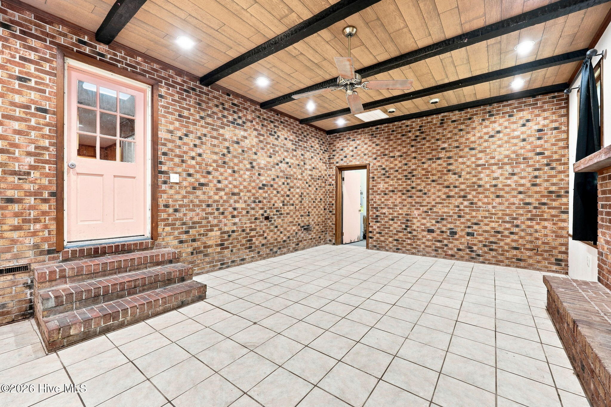 1000 Sand Ridge Road Property Photo 15