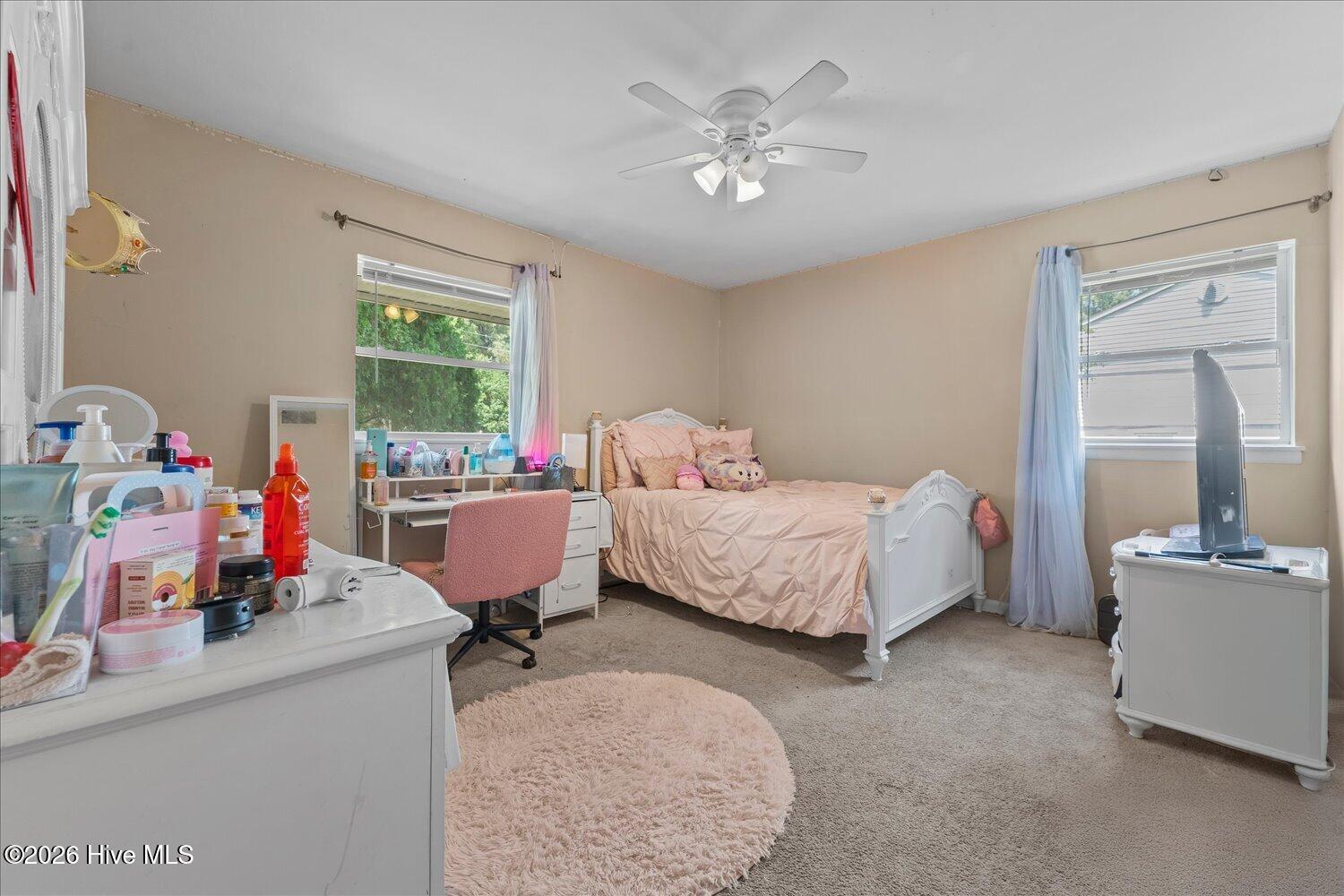 2416 Southgate Drive Property Photo 6