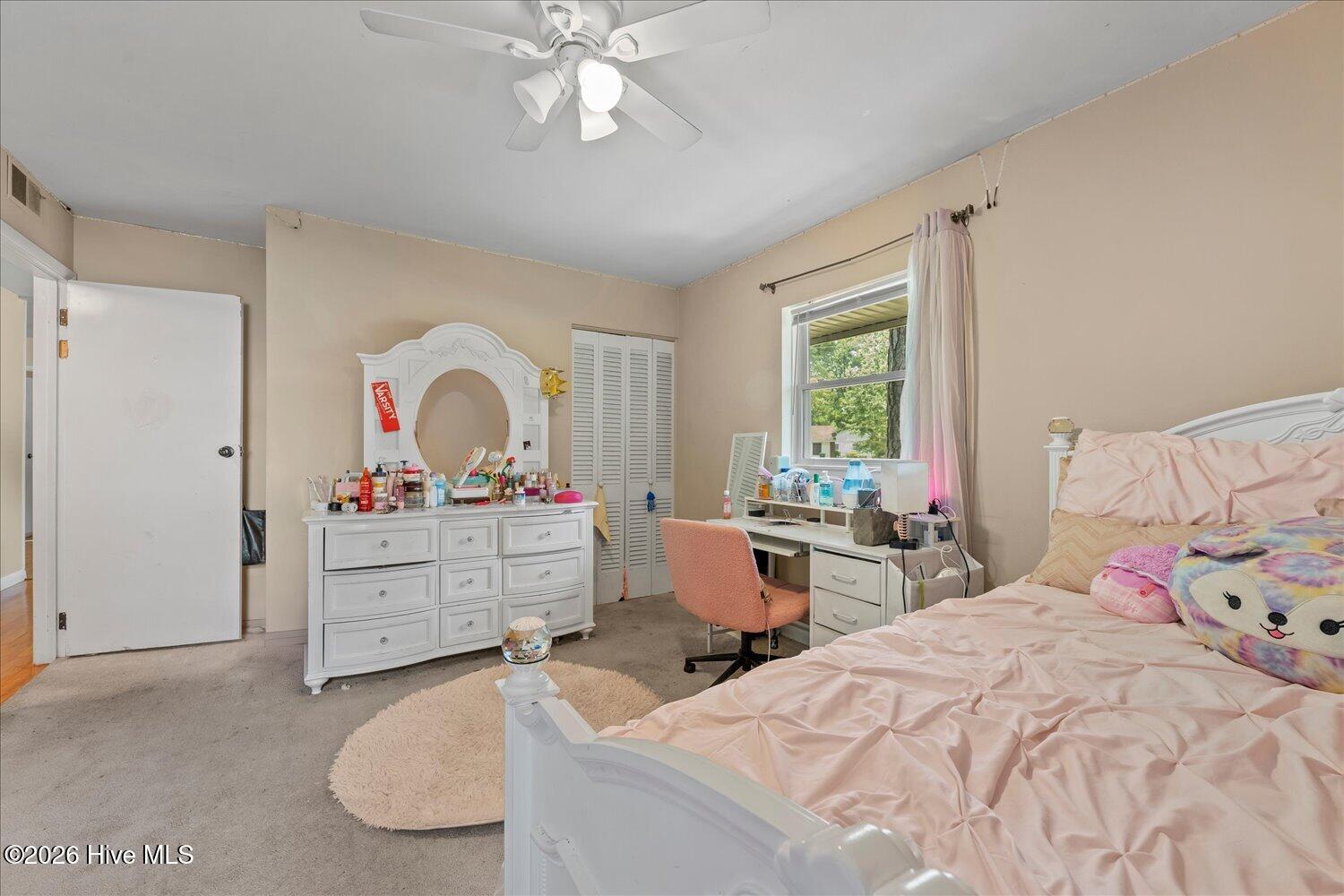 2416 Southgate Drive Property Photo 7