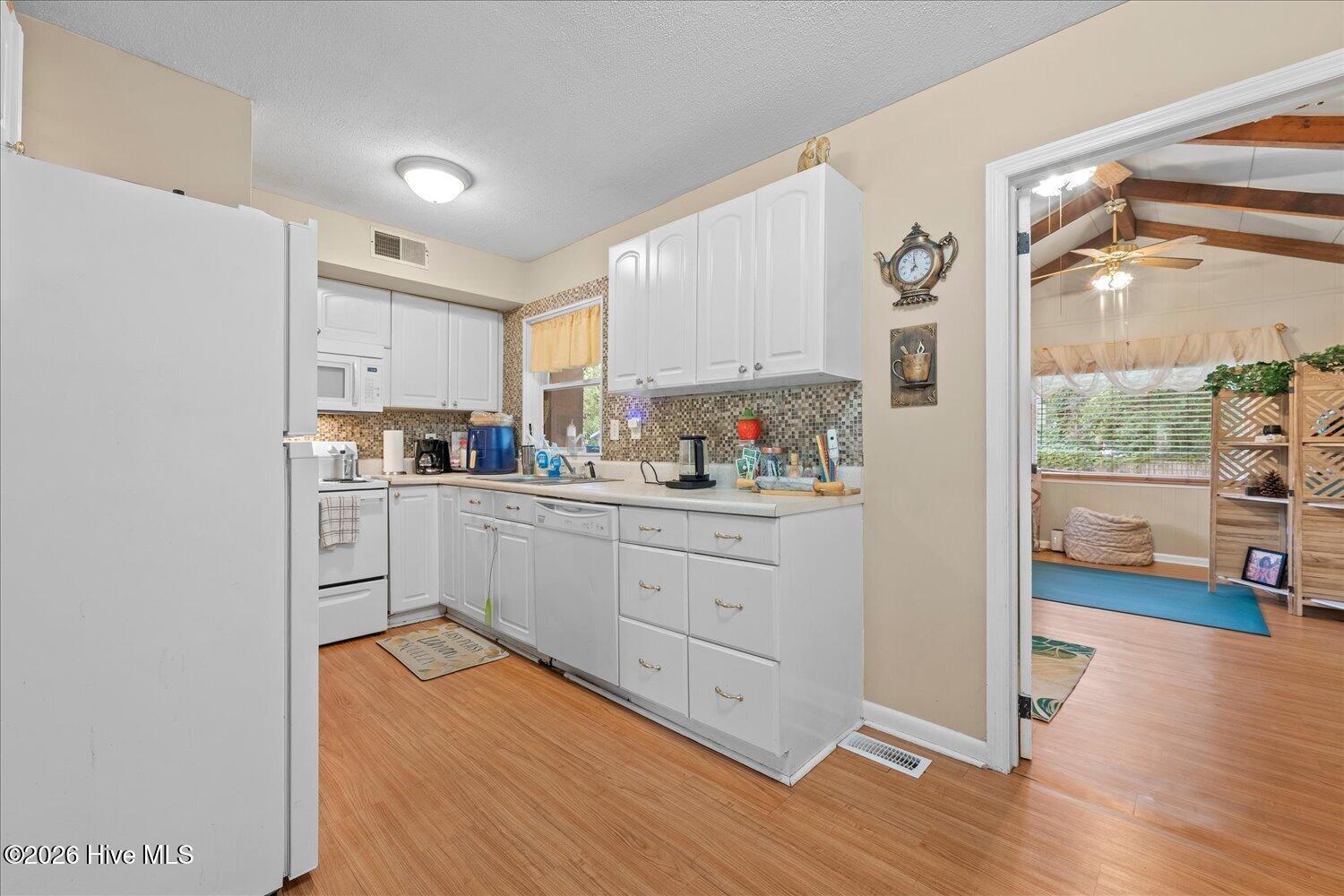 2416 Southgate Drive Property Photo 12
