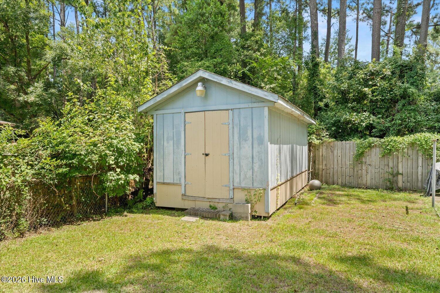 2416 Southgate Drive Property Photo 23