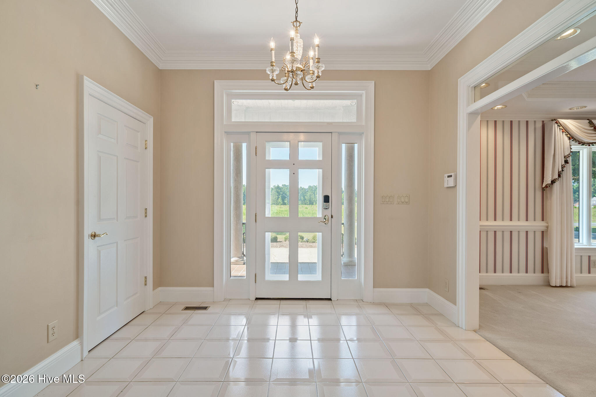 506 Lake Shore Drive Property Photo 3