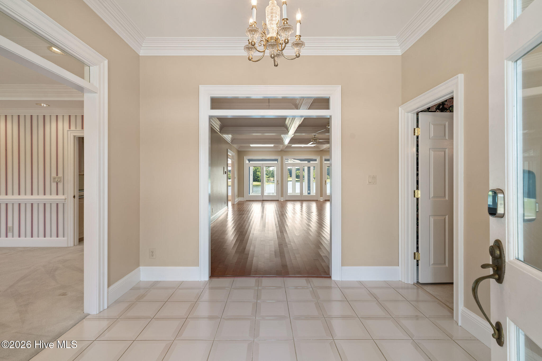 506 Lake Shore Drive Property Photo 4