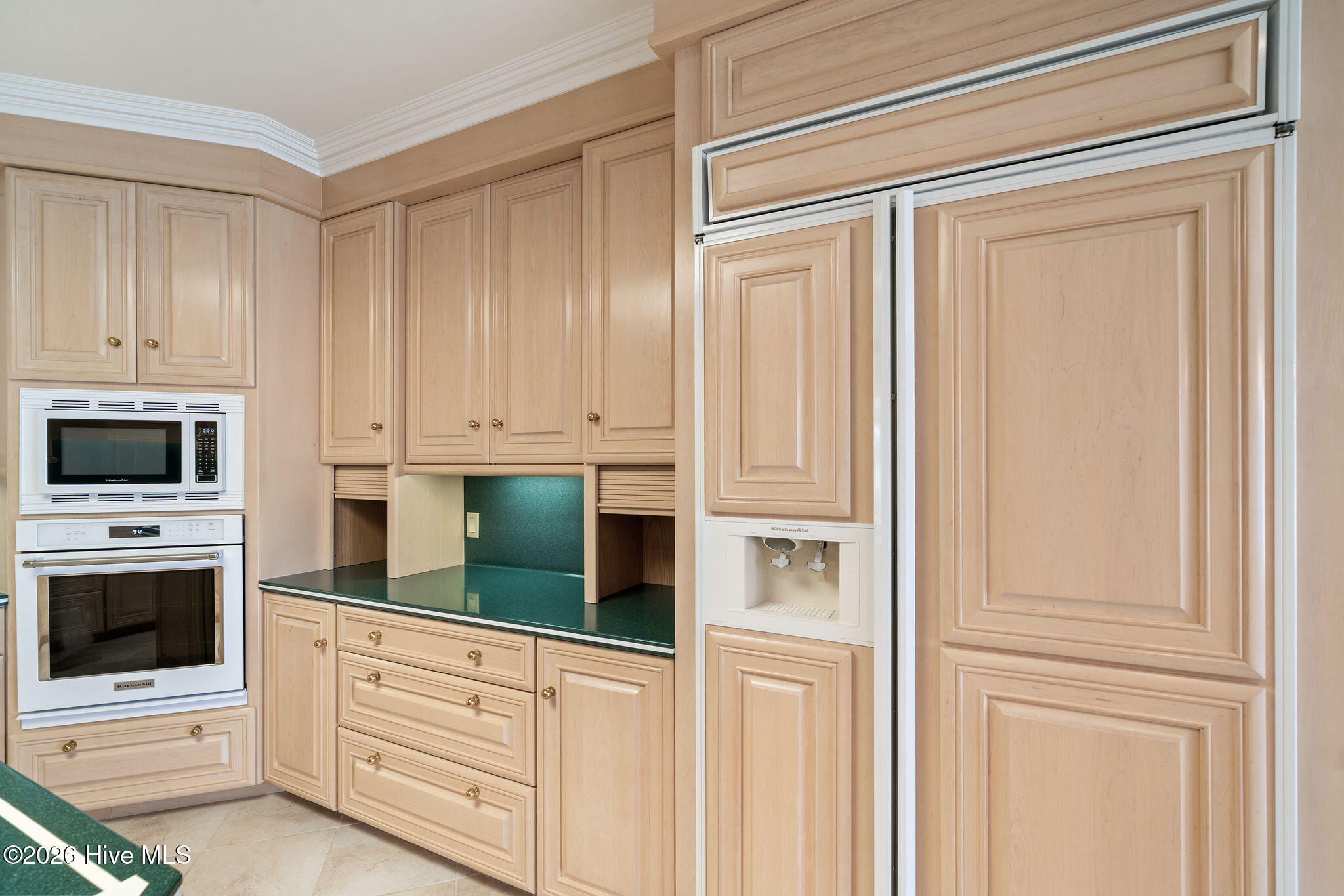 506 Lake Shore Drive Property Photo 18